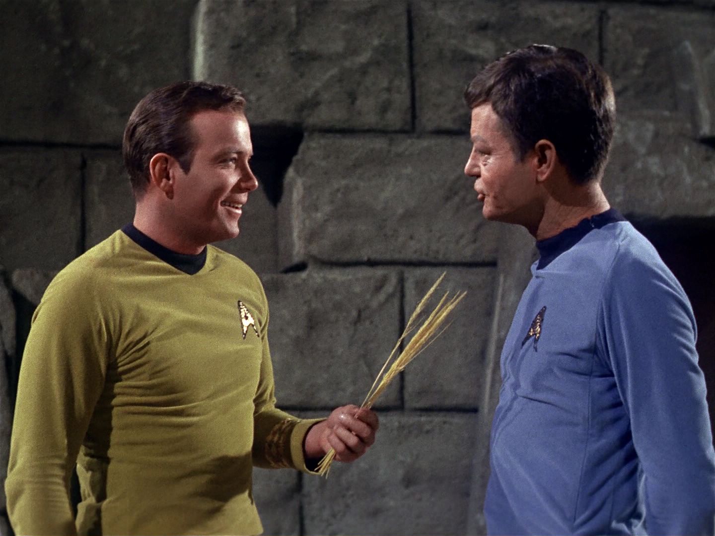 ariane179254_StarTrek_1x01_TheManTrap_0046.jpg