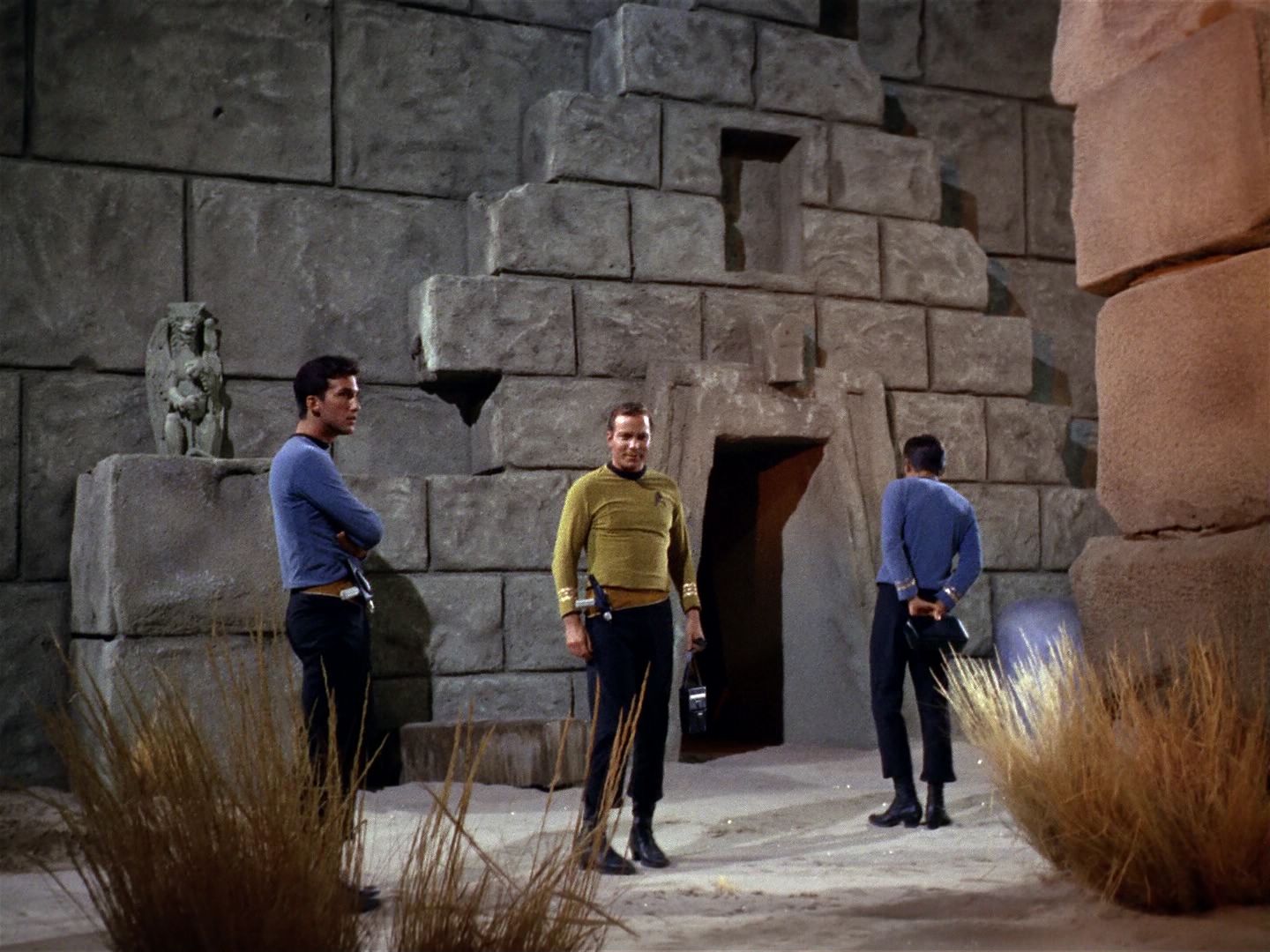 ariane179254_StarTrek_1x01_TheManTrap_0055.jpg