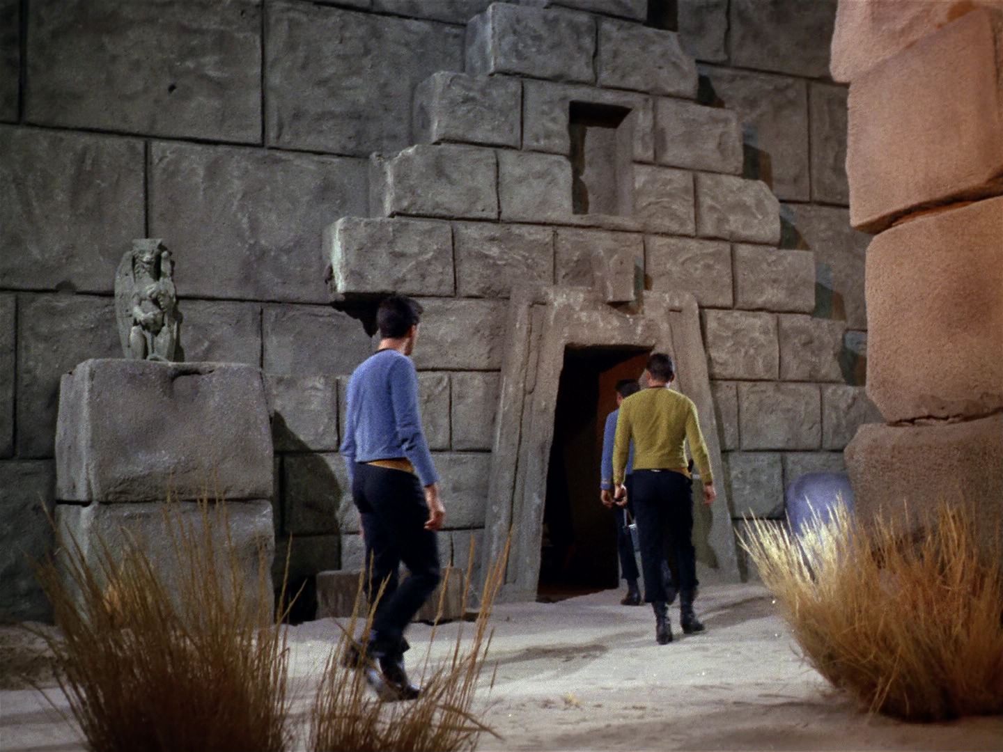 ariane179254_StarTrek_1x01_TheManTrap_0062.jpg