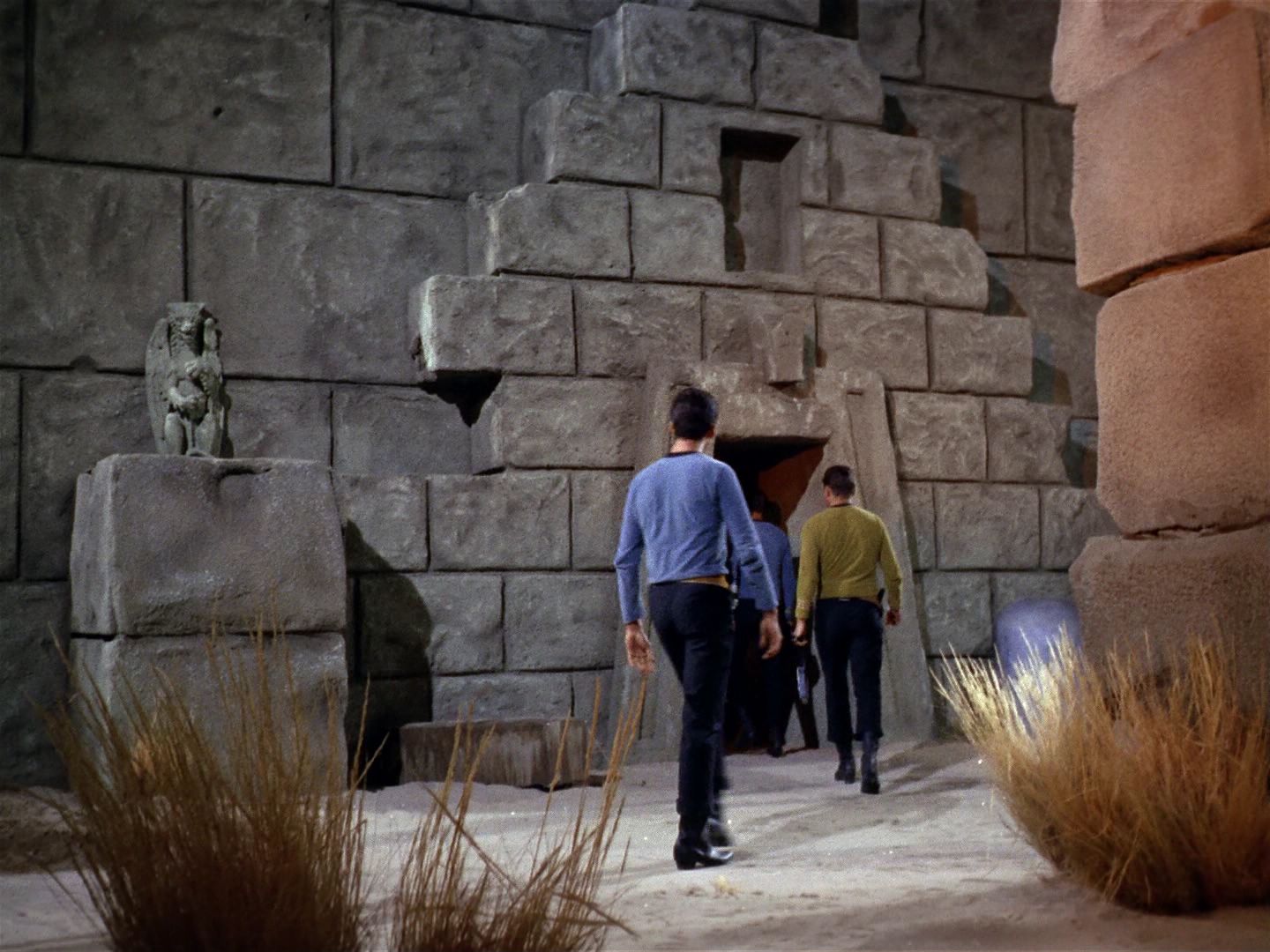 ariane179254_StarTrek_1x01_TheManTrap_0063.jpg