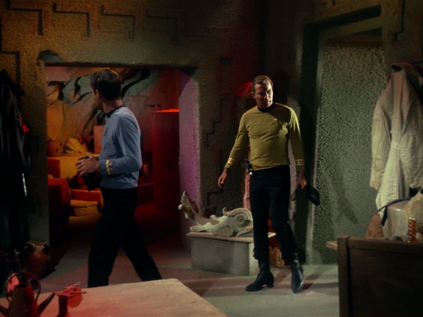 ariane179254_StarTrek_1x01_TheManTrap_0068.jpg