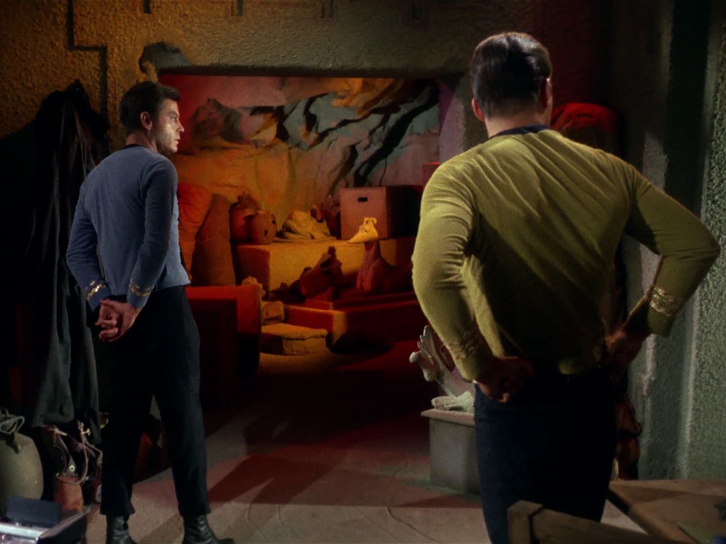 ariane179254_StarTrek_1x01_TheManTrap_0103.jpg