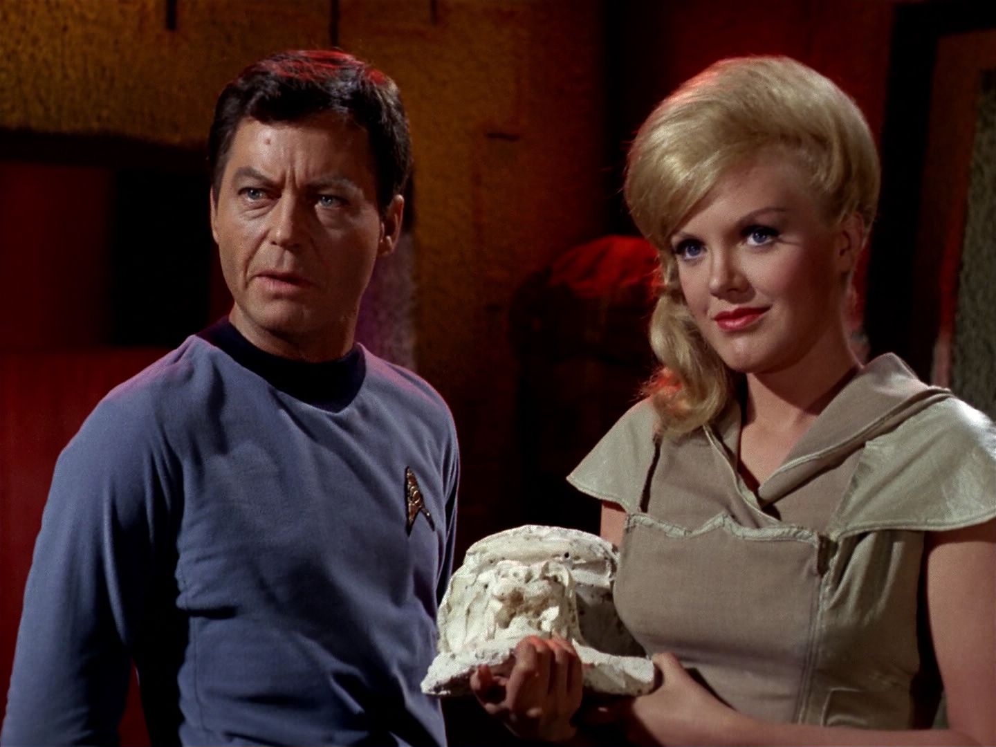 ariane179254_StarTrek_1x01_TheManTrap_0159.jpg
