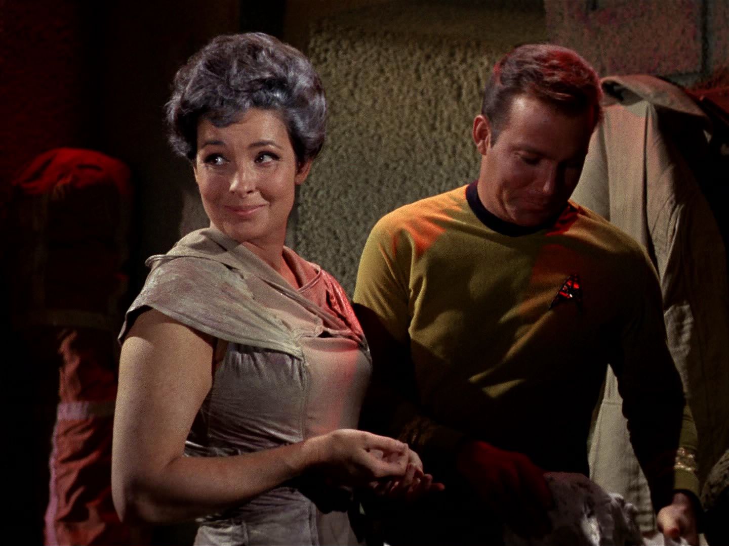 ariane179254_StarTrek_1x01_TheManTrap_0175.jpg