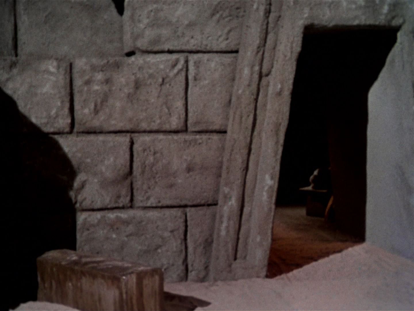 ariane179254_StarTrek_1x01_TheManTrap_0222.jpg