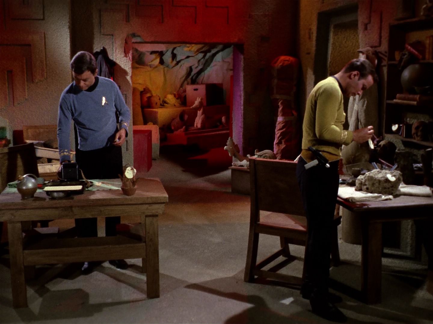 ariane179254_StarTrek_1x01_TheManTrap_0239.jpg
