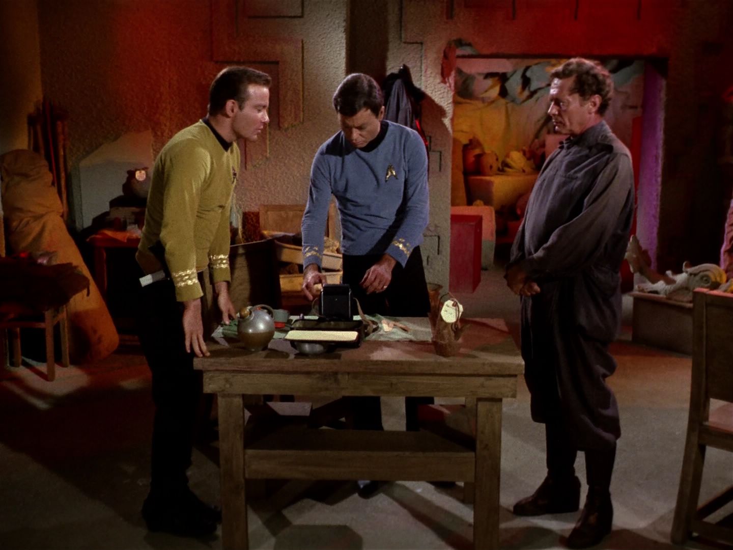 ariane179254_StarTrek_1x01_TheManTrap_0297.jpg