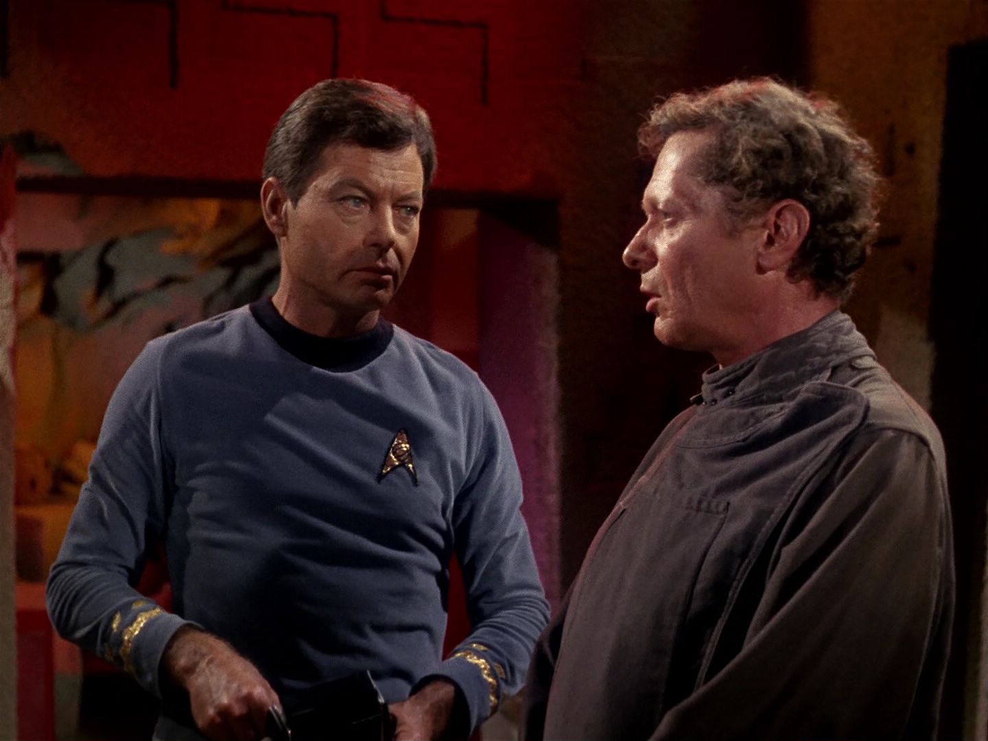 ariane179254_StarTrek_1x01_TheManTrap_0308.jpg