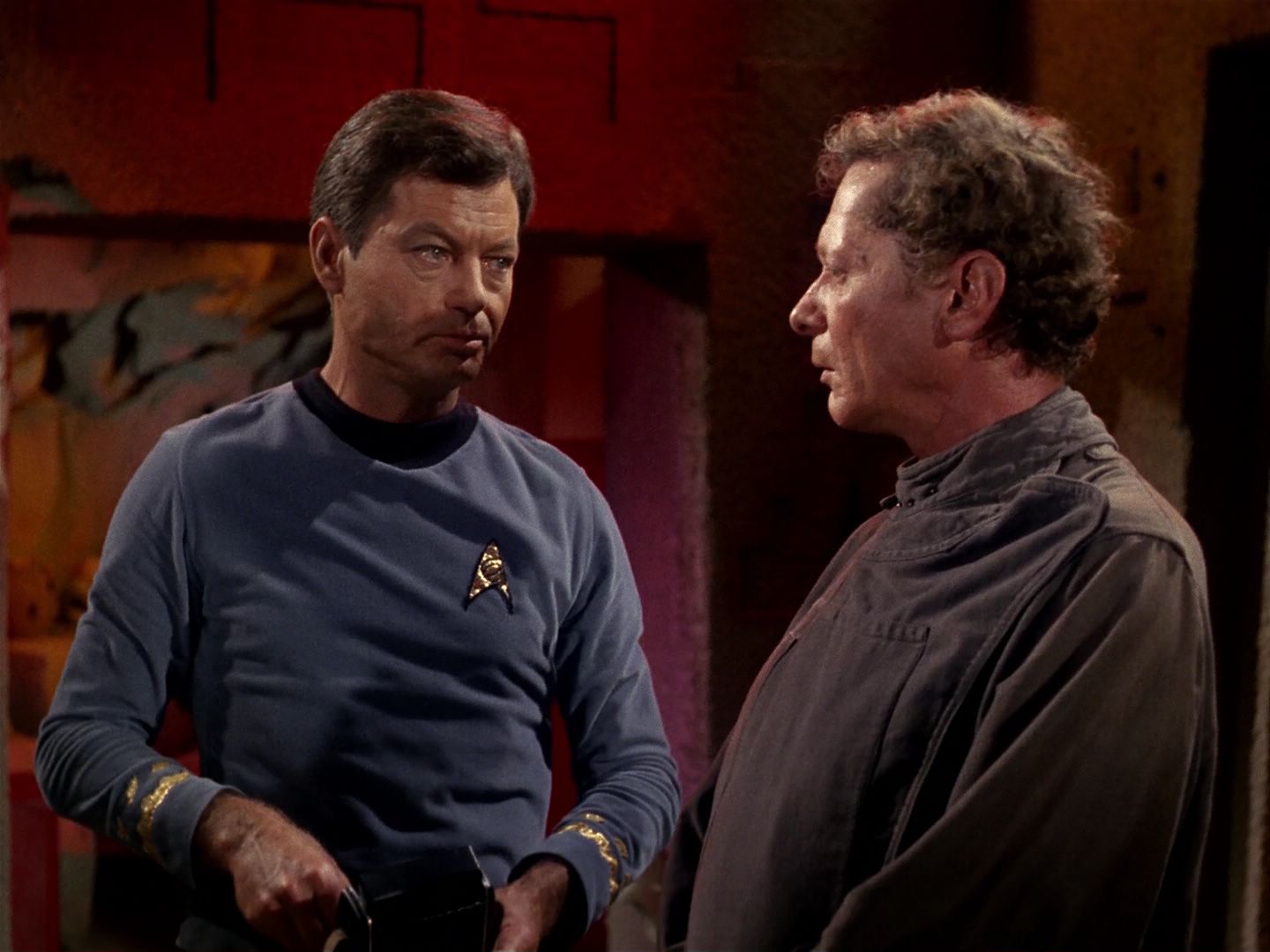 ariane179254_StarTrek_1x01_TheManTrap_0310.jpg