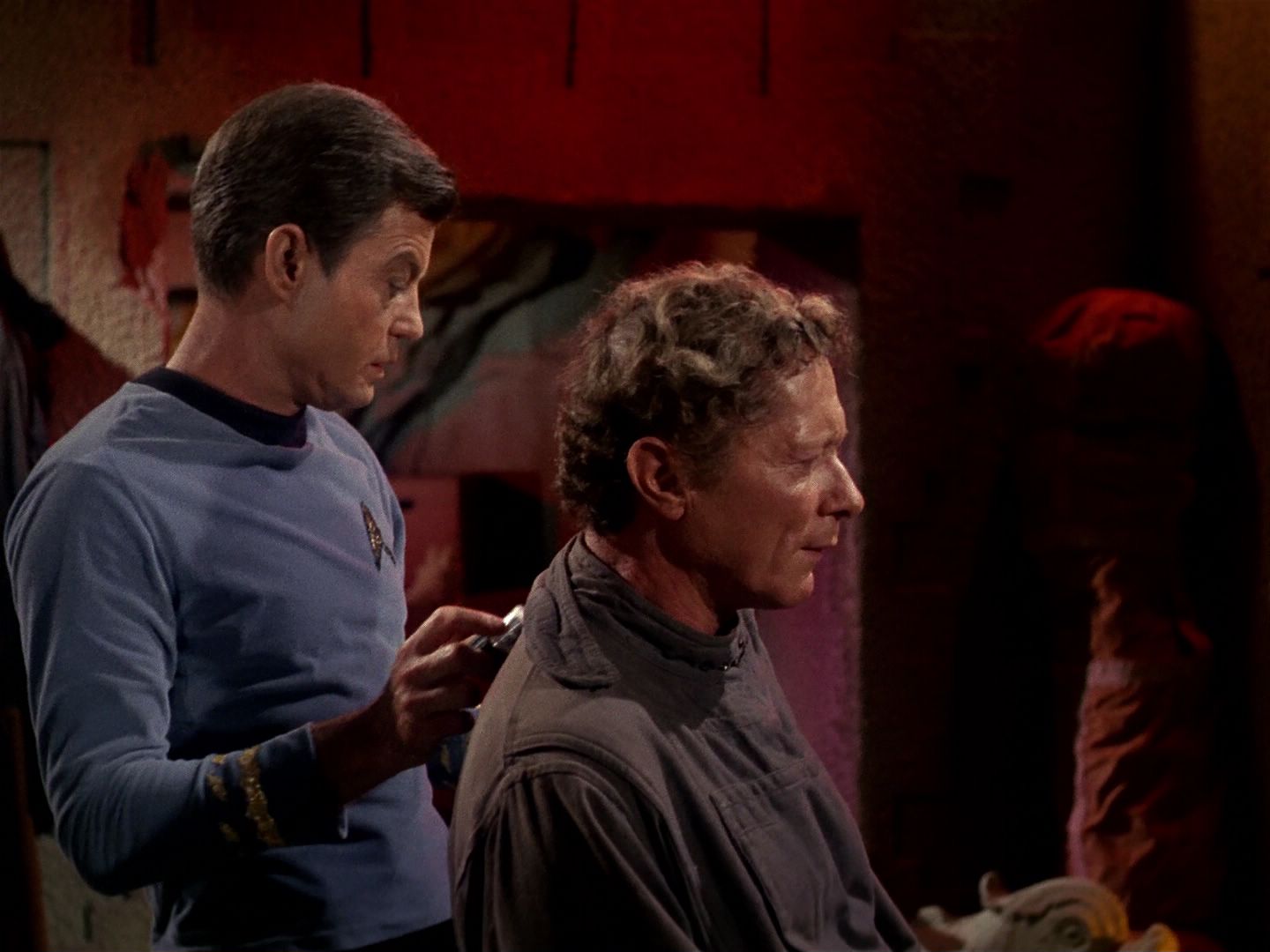 ariane179254_StarTrek_1x01_TheManTrap_0316.jpg