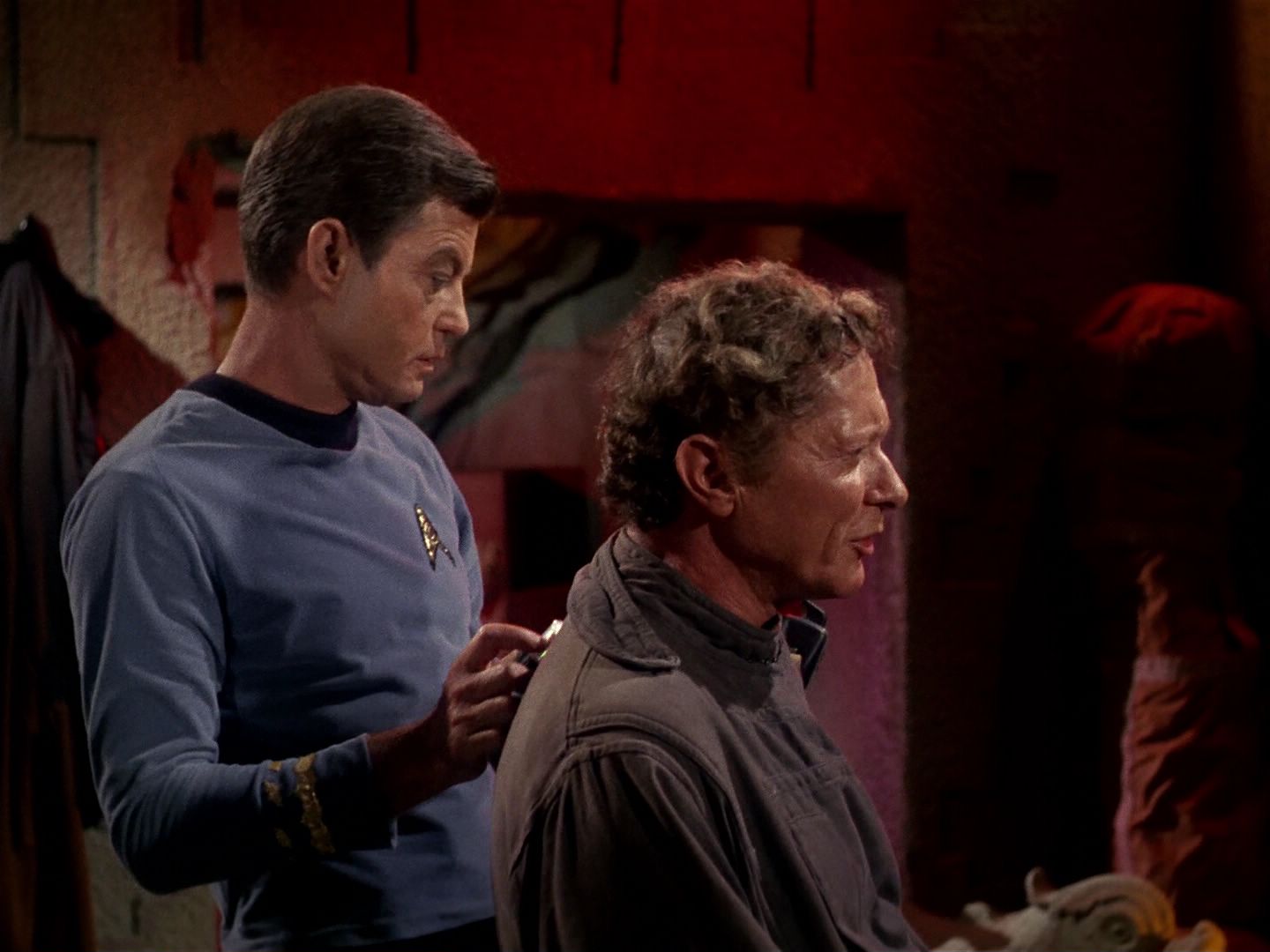 ariane179254_StarTrek_1x01_TheManTrap_0319.jpg