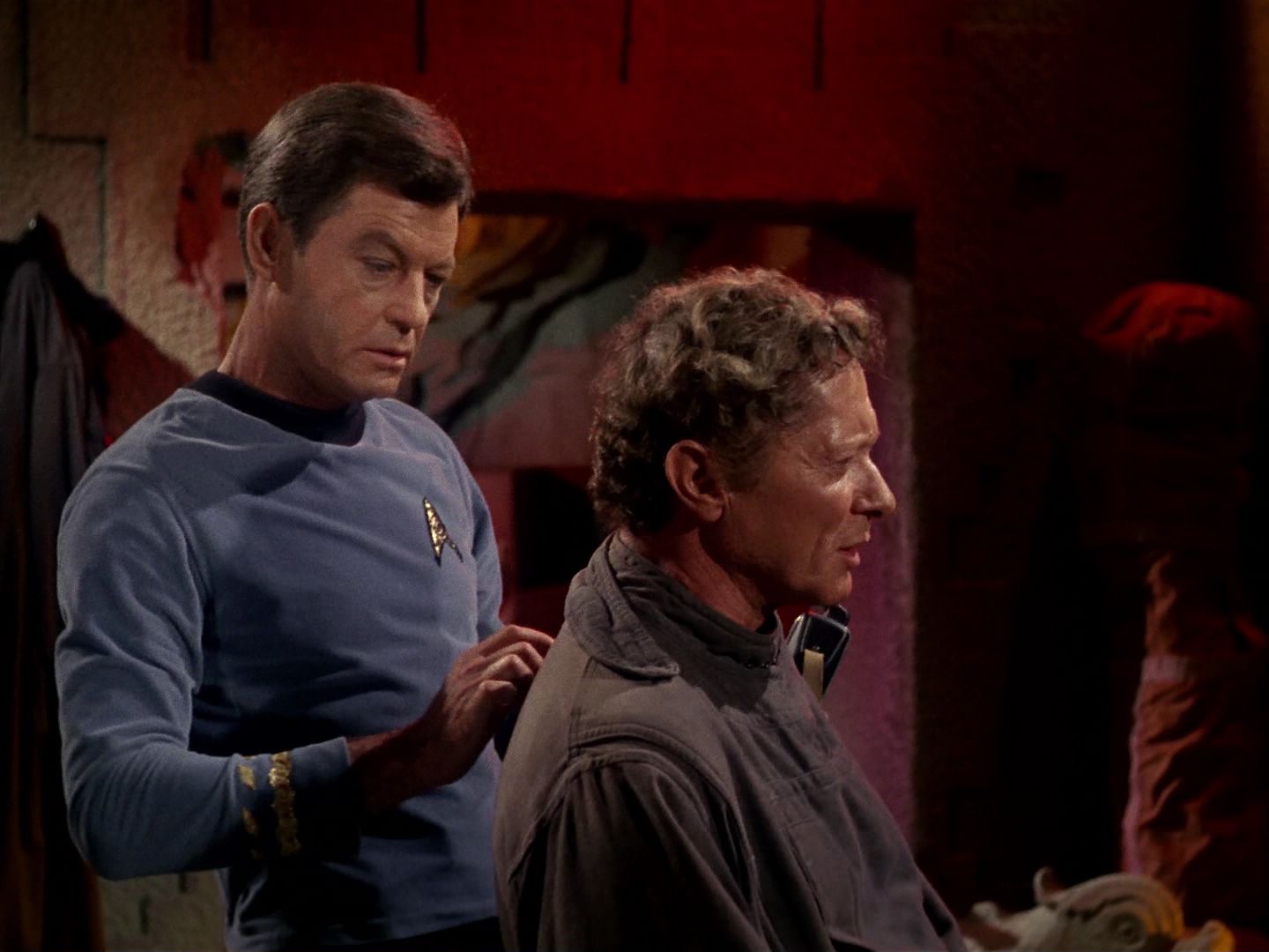 ariane179254_StarTrek_1x01_TheManTrap_0320.jpg