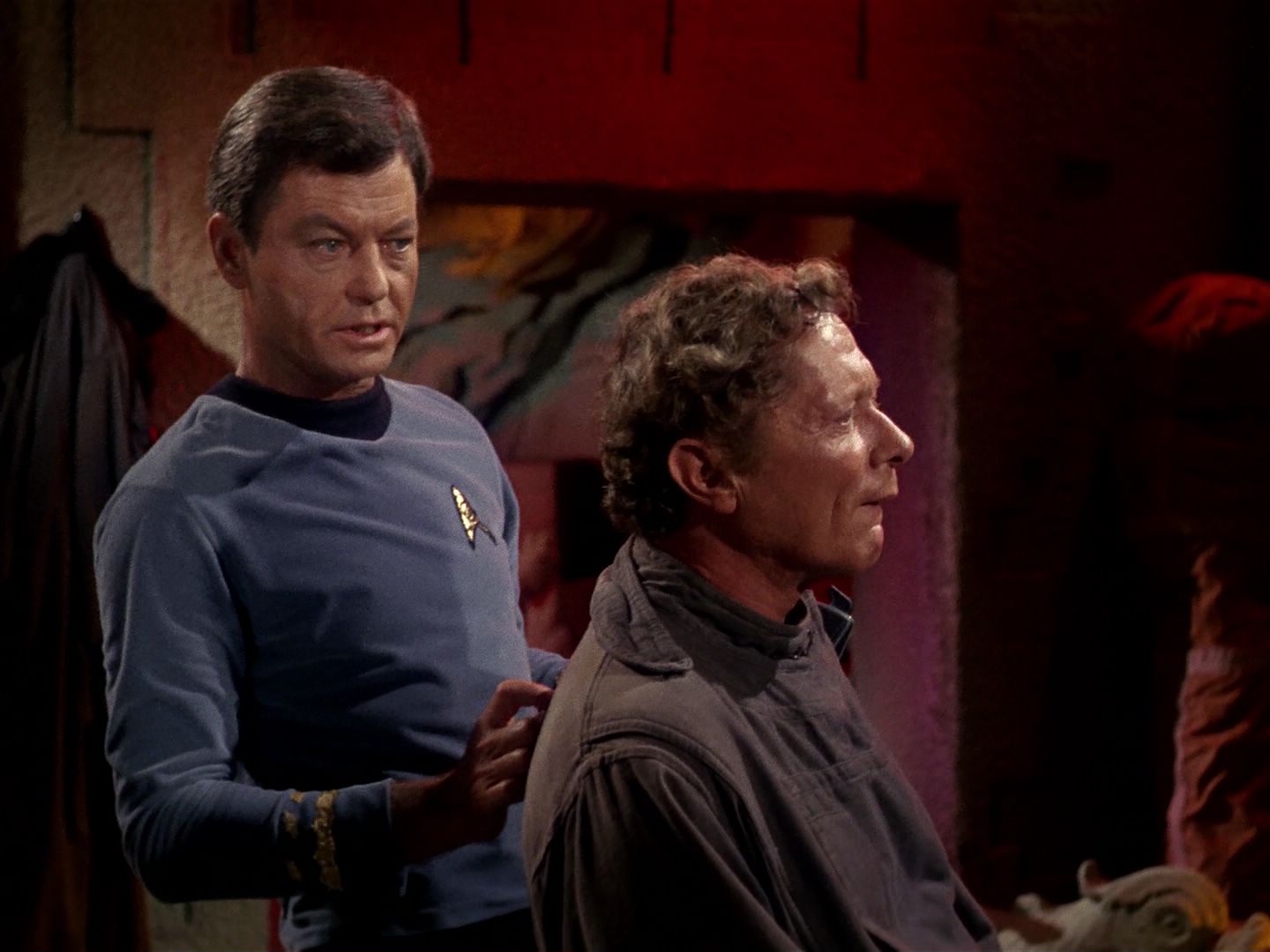 ariane179254_StarTrek_1x01_TheManTrap_0322.jpg
