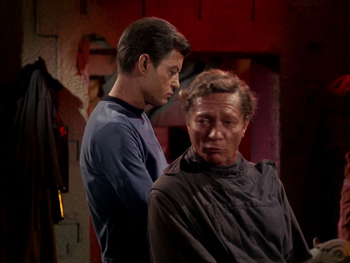 ariane179254_StarTrek_1x01_TheManTrap_0333.jpg