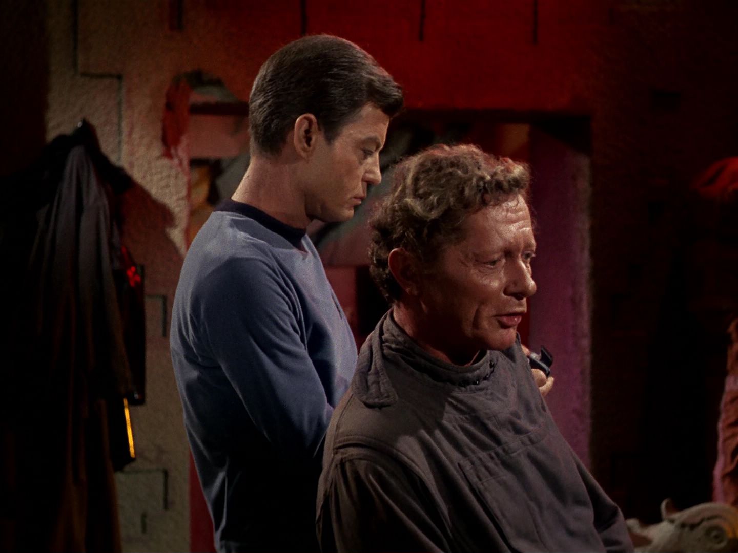 ariane179254_StarTrek_1x01_TheManTrap_0334.jpg