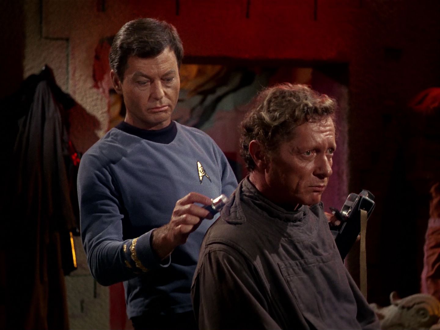 ariane179254_StarTrek_1x01_TheManTrap_0348.jpg