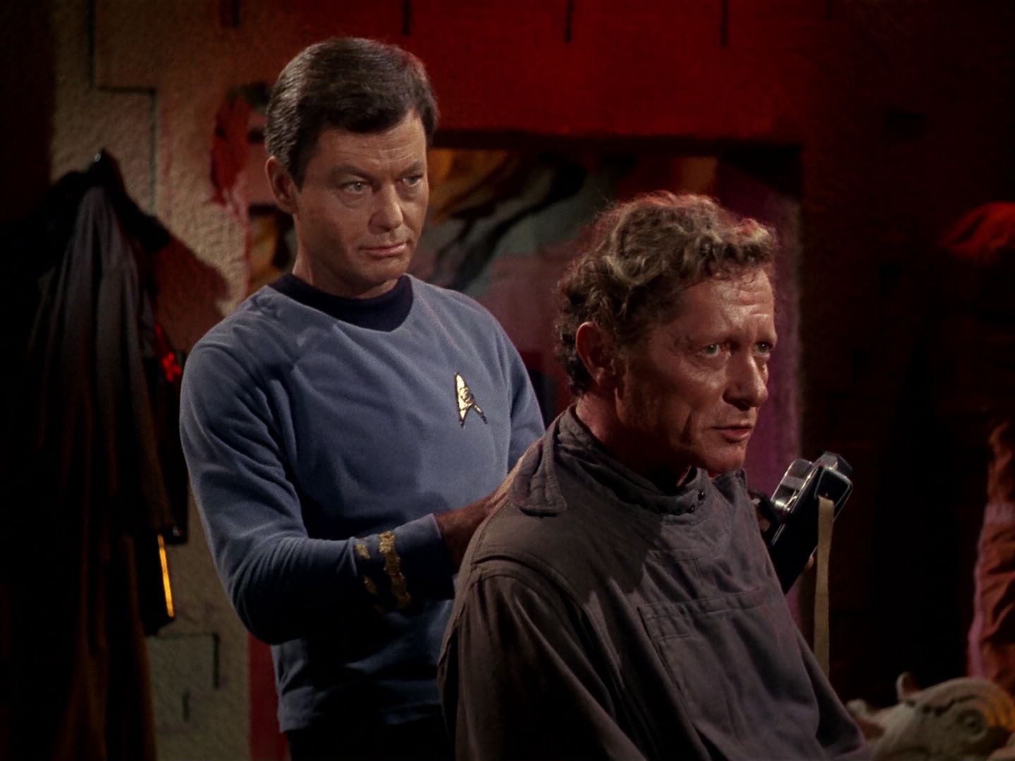 ariane179254_StarTrek_1x01_TheManTrap_0350.jpg