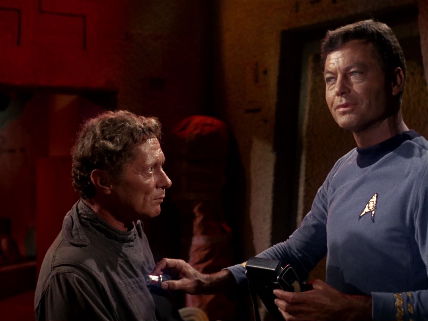 ariane179254_StarTrek_1x01_TheManTrap_0358.jpg