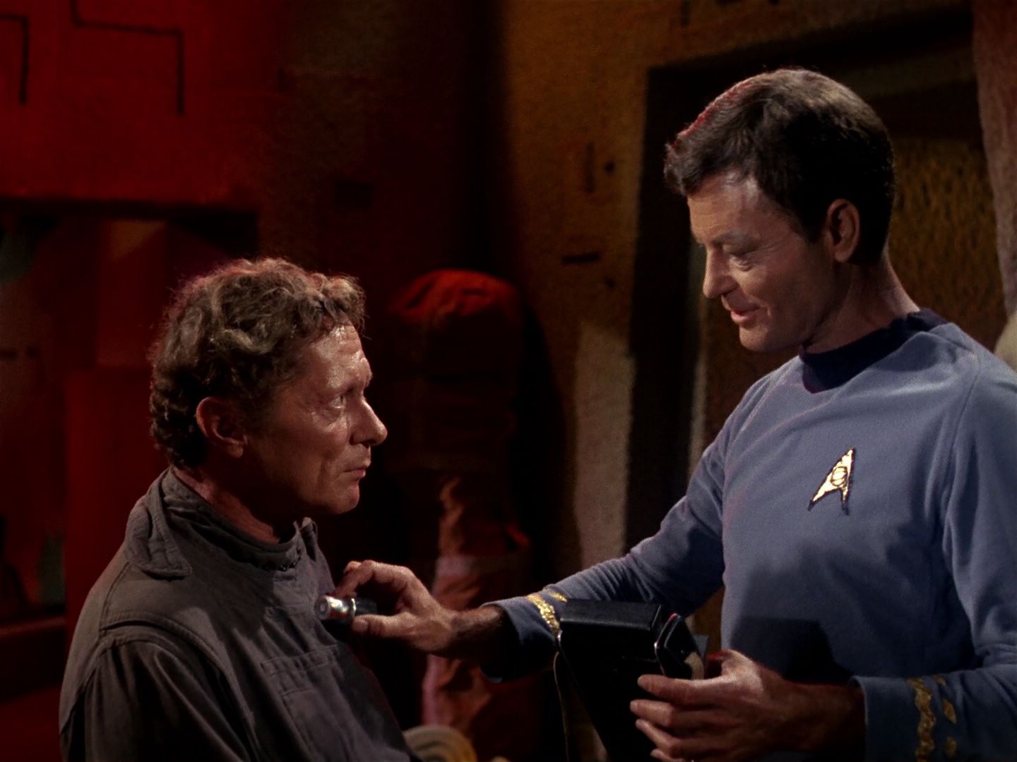 ariane179254_StarTrek_1x01_TheManTrap_0361.jpg