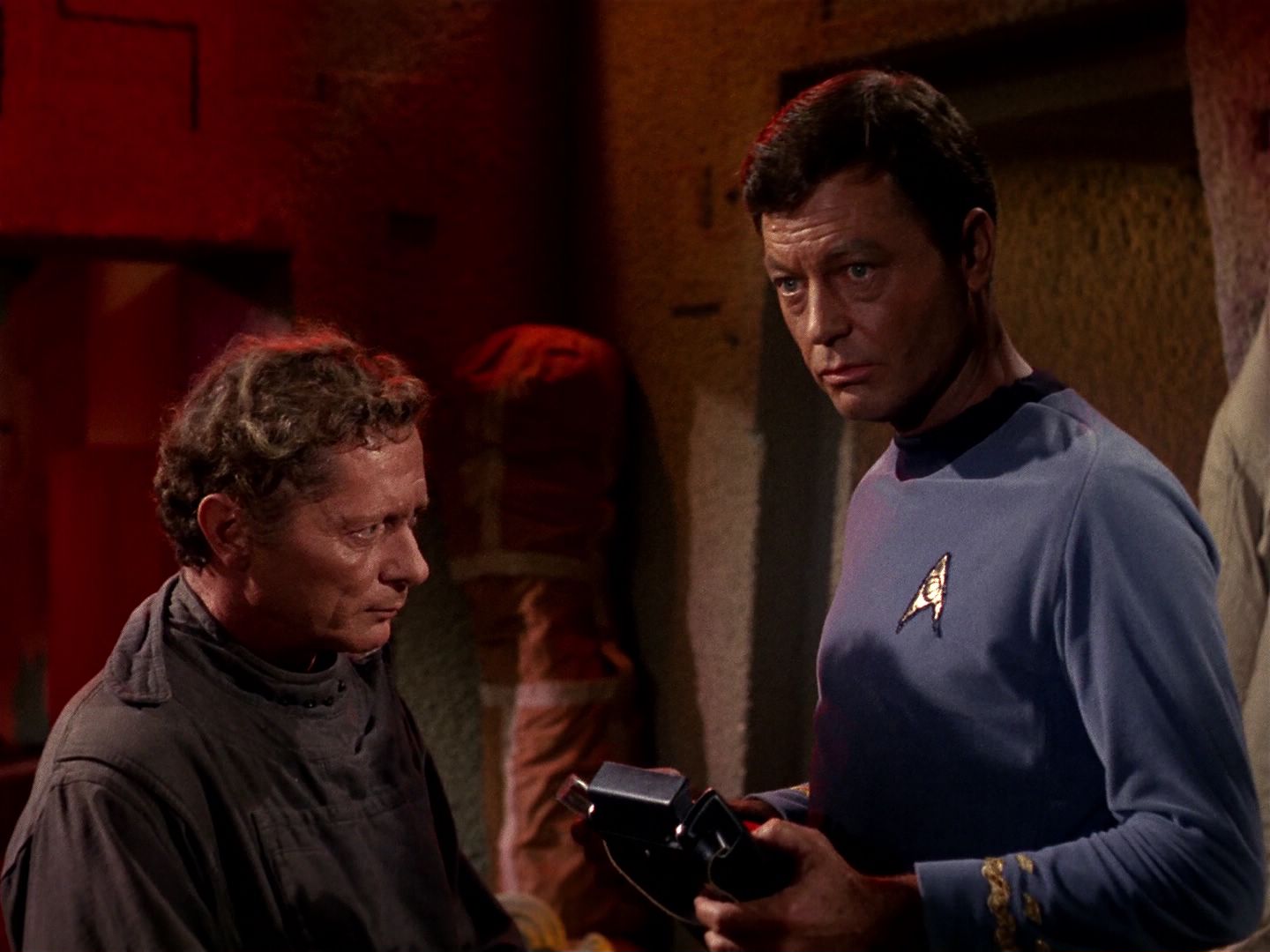 ariane179254_StarTrek_1x01_TheManTrap_0382.jpg