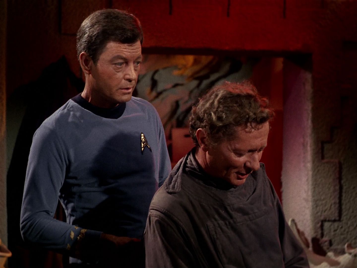ariane179254_StarTrek_1x01_TheManTrap_0400.jpg