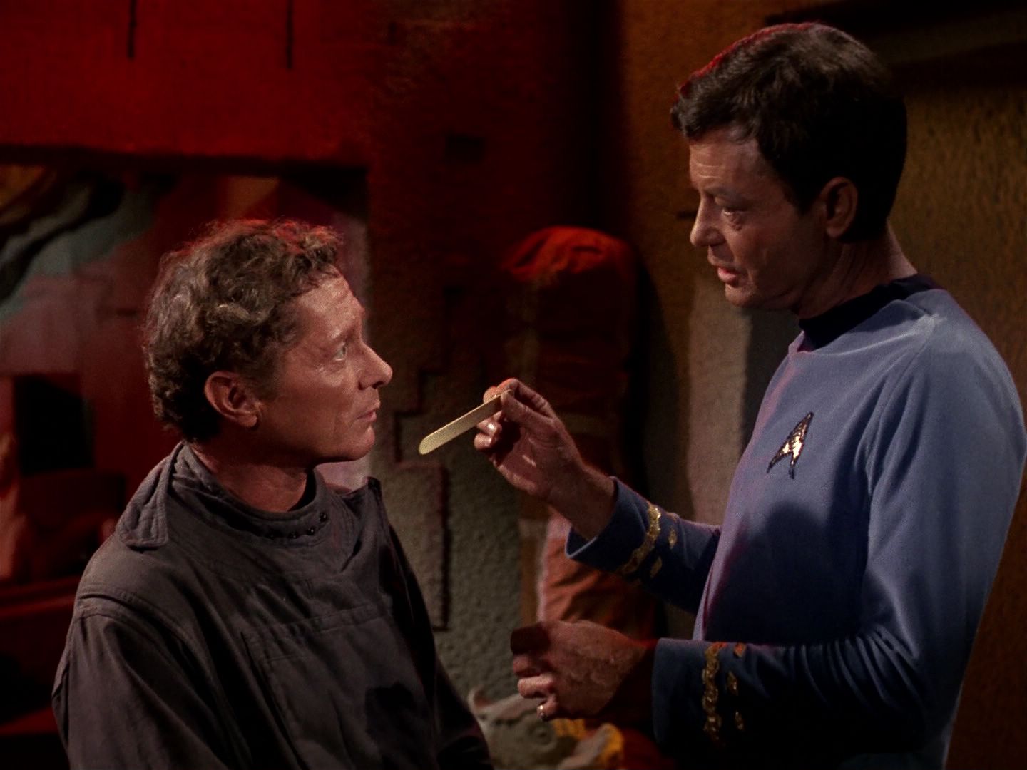 ariane179254_StarTrek_1x01_TheManTrap_0409.jpg