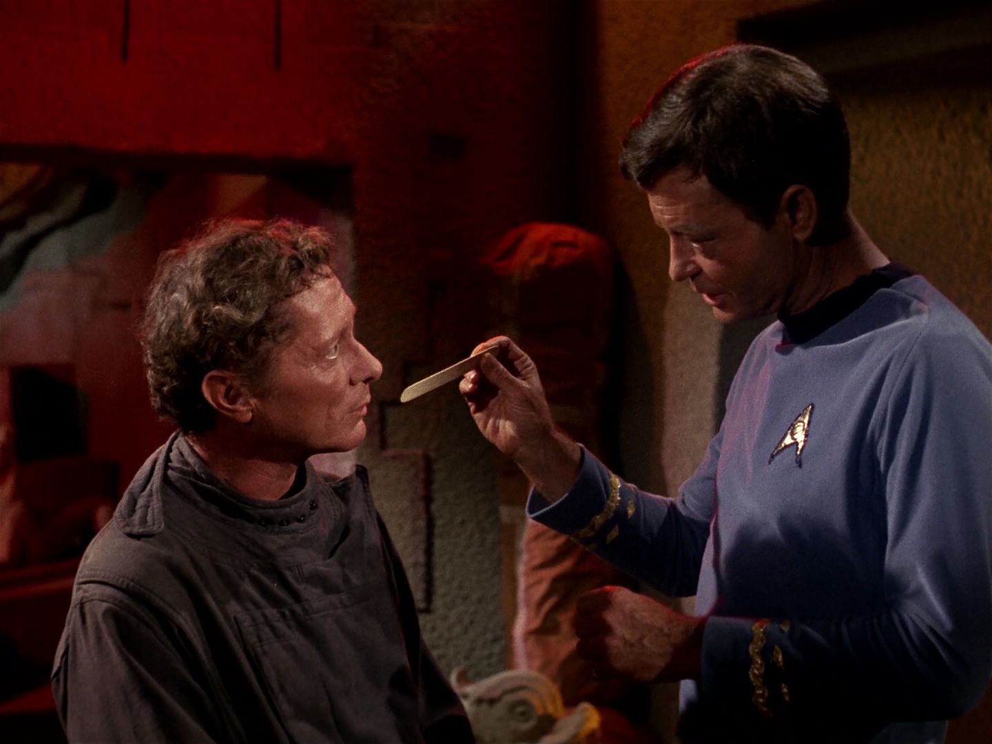 ariane179254_StarTrek_1x01_TheManTrap_0413.jpg
