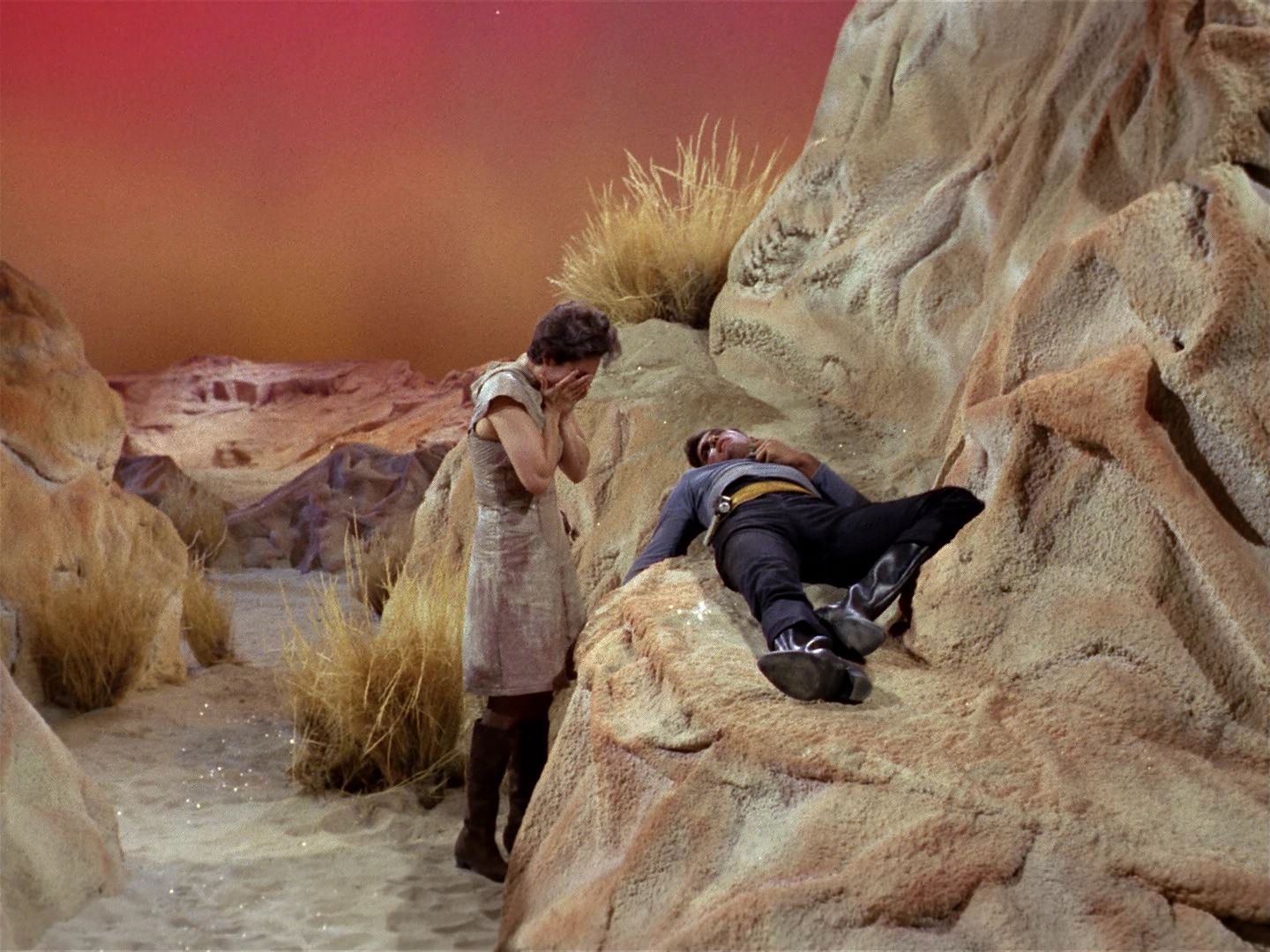 ariane179254_StarTrek_1x01_TheManTrap_0420.jpg