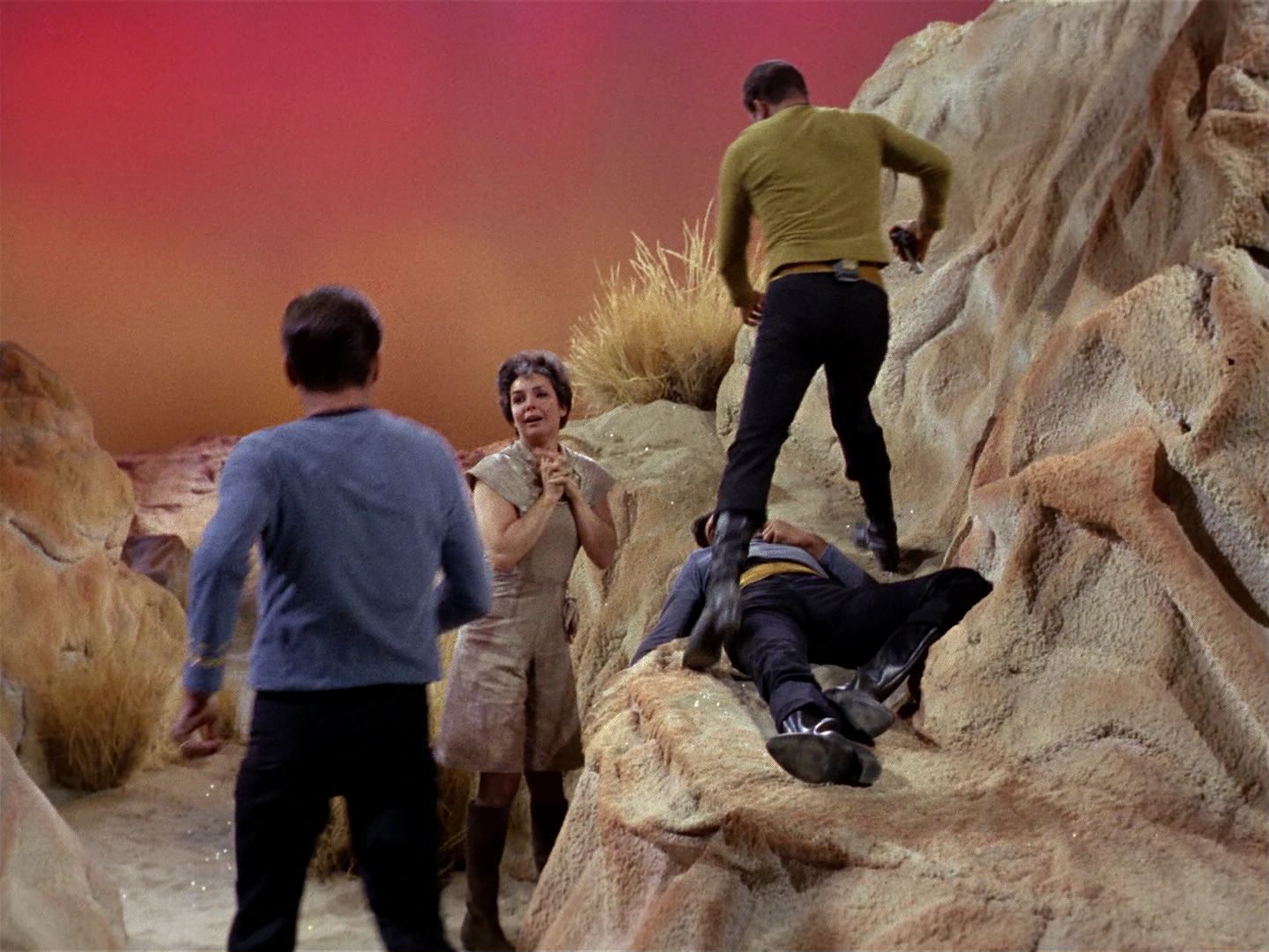 ariane179254_StarTrek_1x01_TheManTrap_0422.jpg