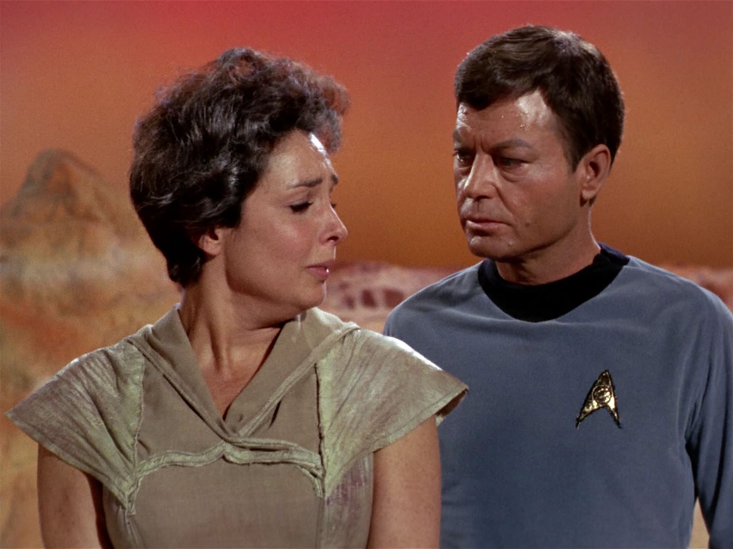 ariane179254_StarTrek_1x01_TheManTrap_0455.jpg