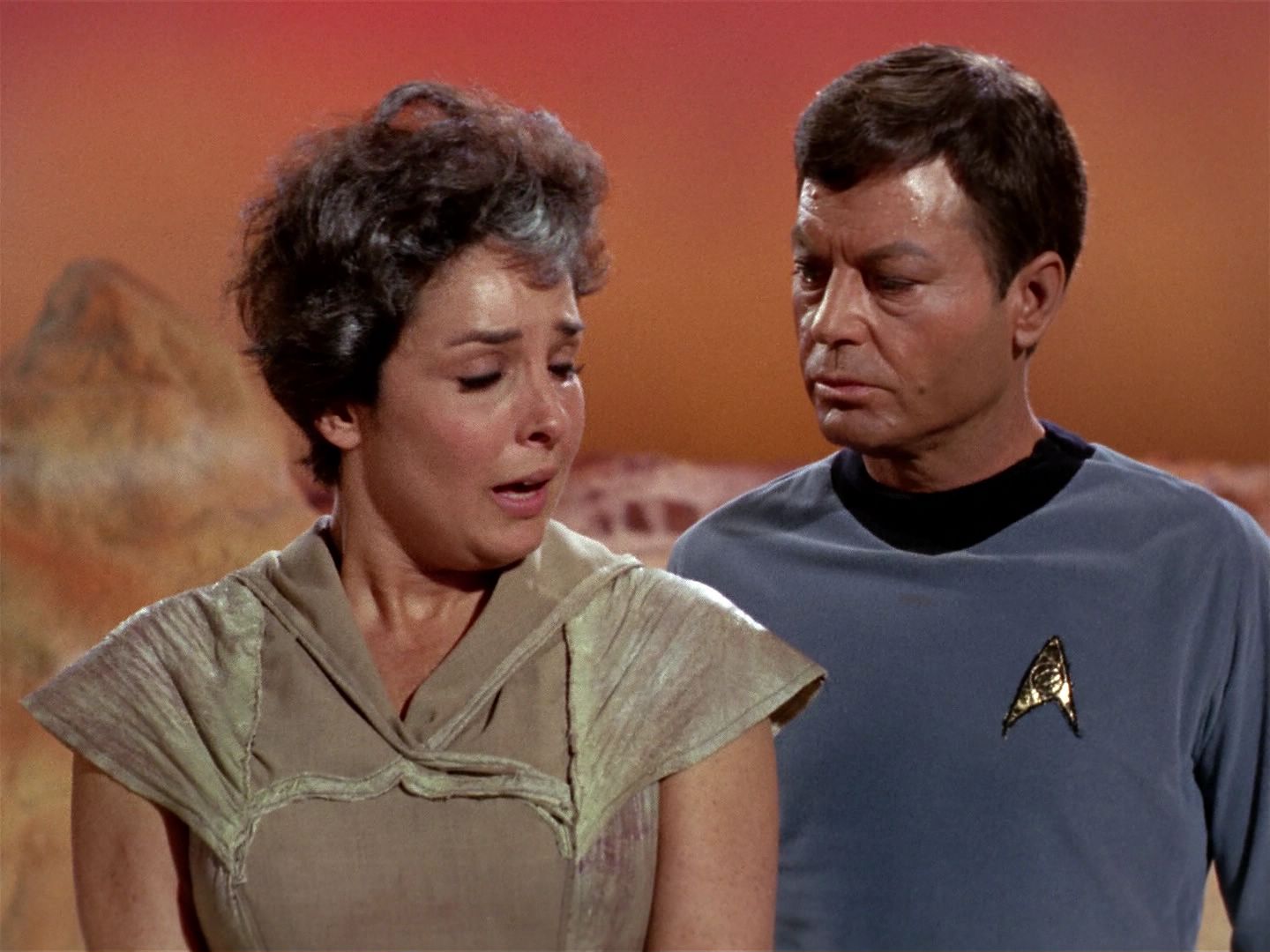 ariane179254_StarTrek_1x01_TheManTrap_0456.jpg