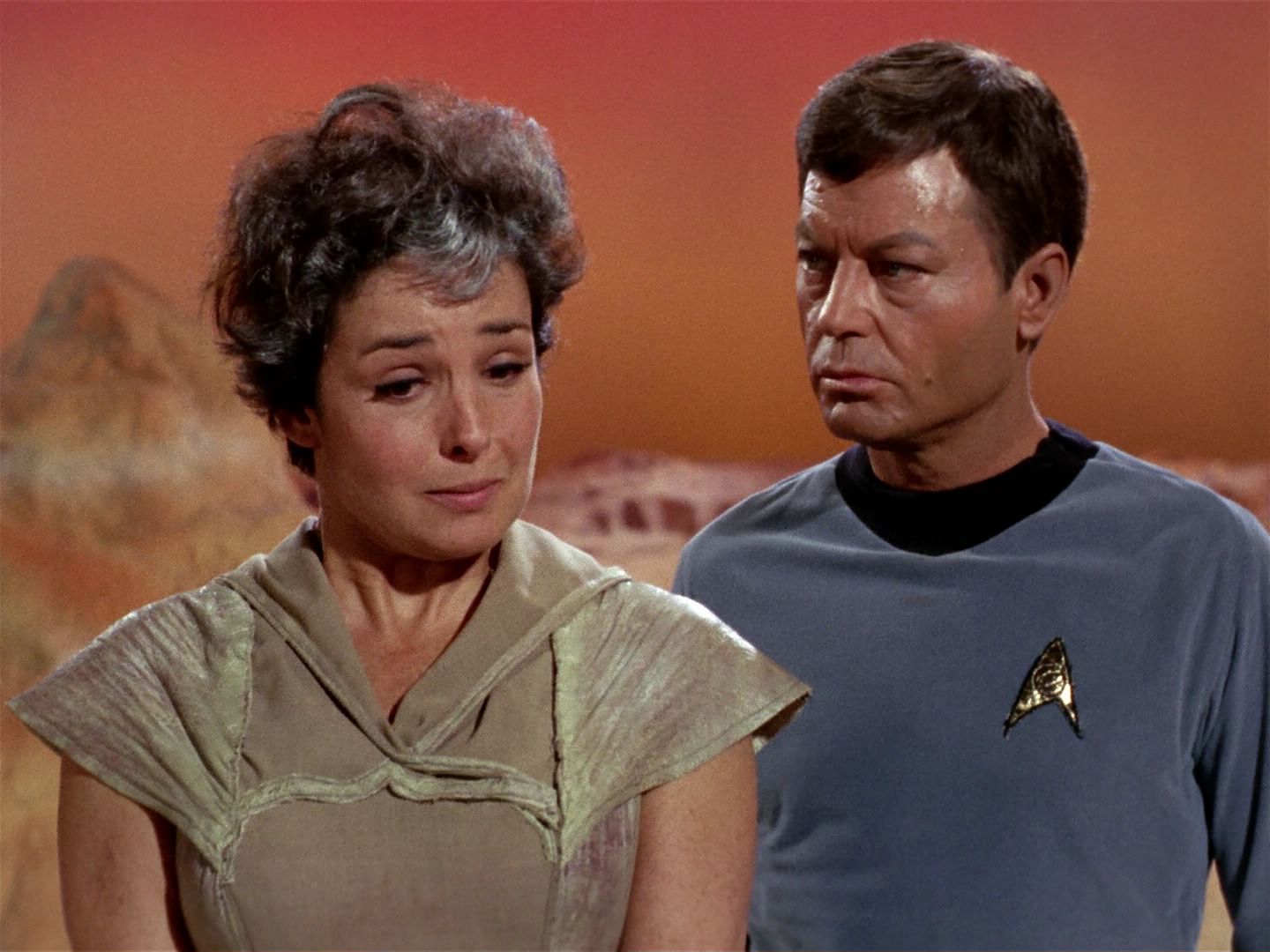ariane179254_StarTrek_1x01_TheManTrap_0458.jpg