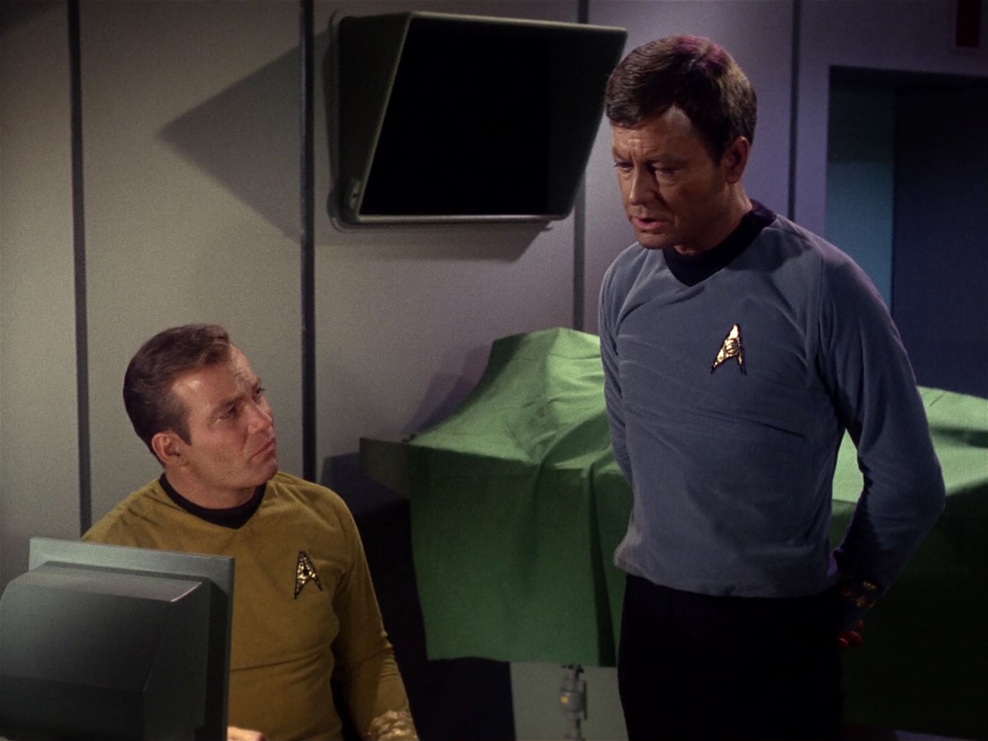 ariane179254_StarTrek_1x01_TheManTrap_0685.jpg