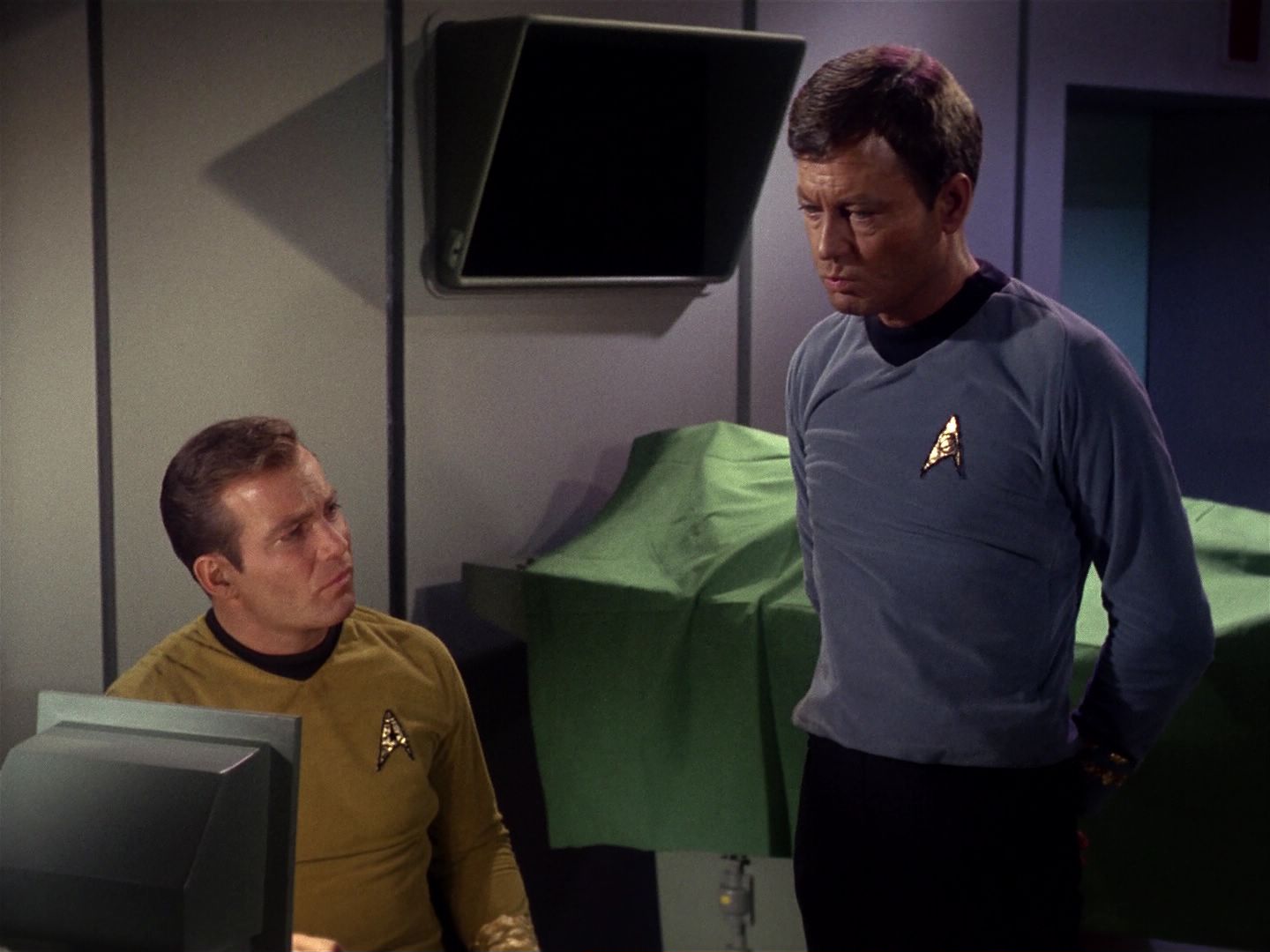 ariane179254_StarTrek_1x01_TheManTrap_0686.jpg