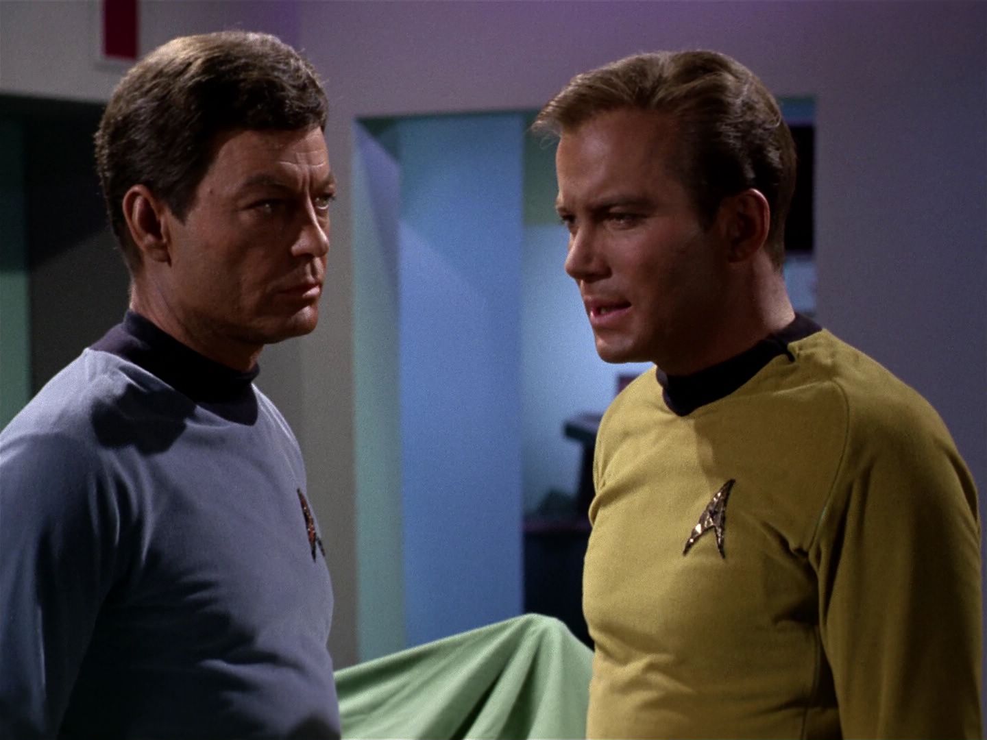 ariane179254_StarTrek_1x01_TheManTrap_0837.jpg