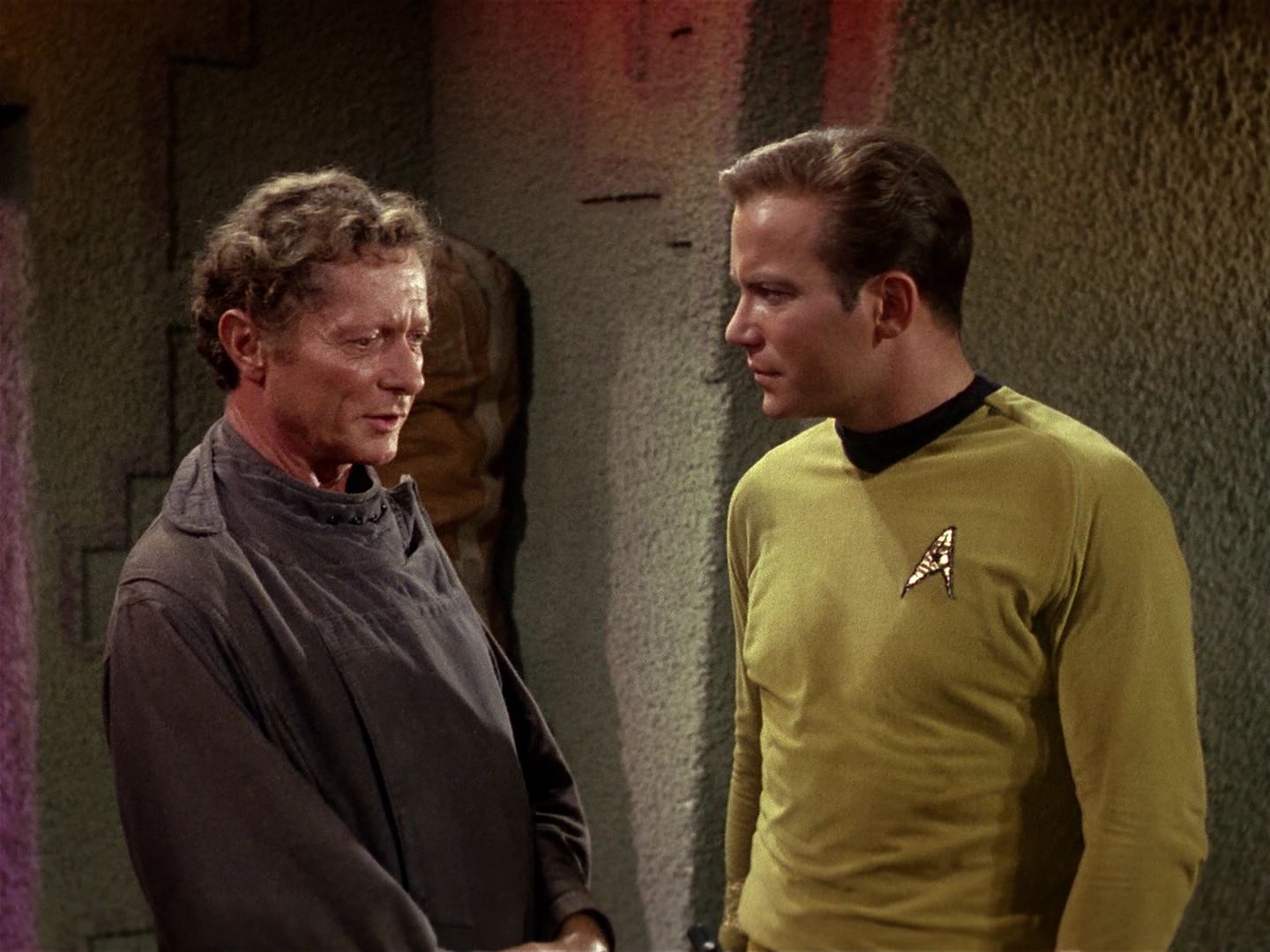 ariane179254_StarTrek_1x01_TheManTrap_0900.jpg