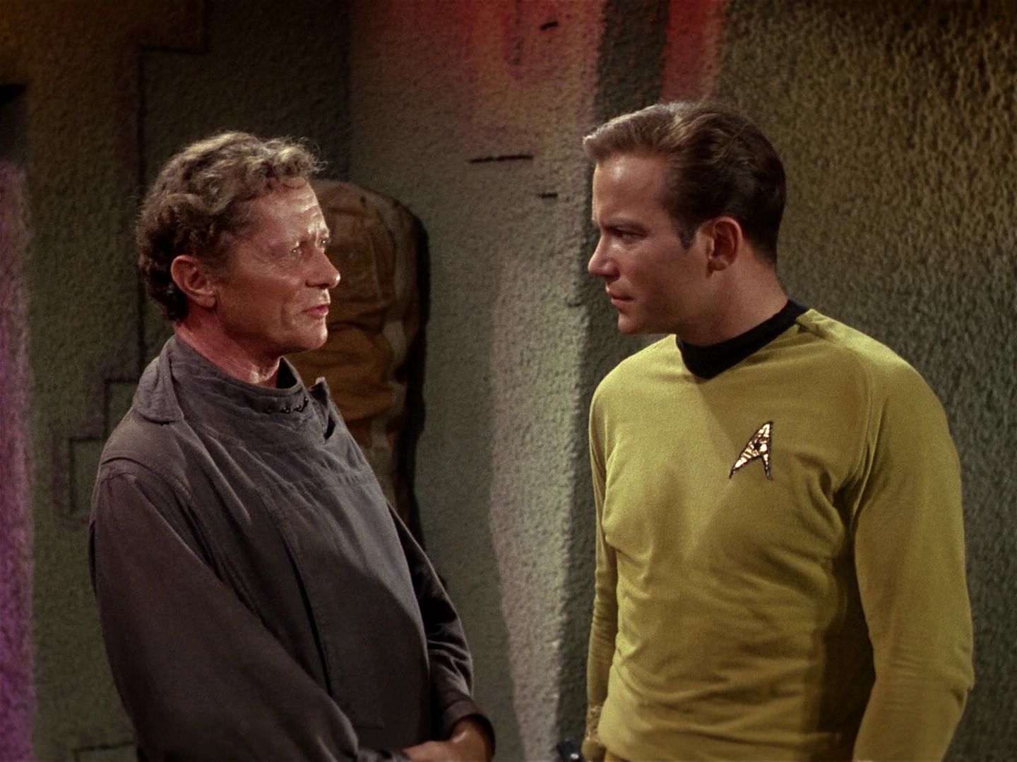 ariane179254_StarTrek_1x01_TheManTrap_0901.jpg