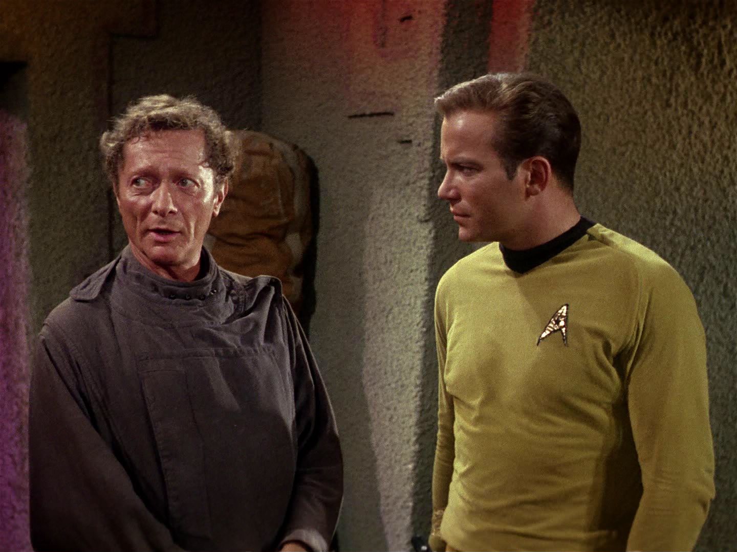 ariane179254_StarTrek_1x01_TheManTrap_0903.jpg