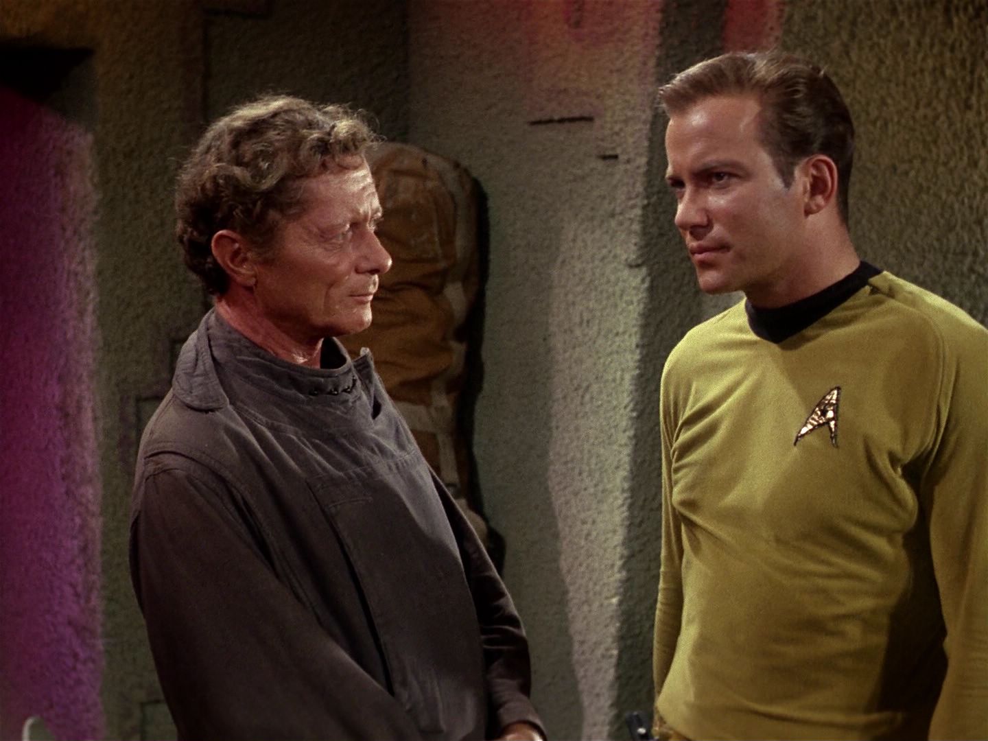 ariane179254_StarTrek_1x01_TheManTrap_0919.jpg