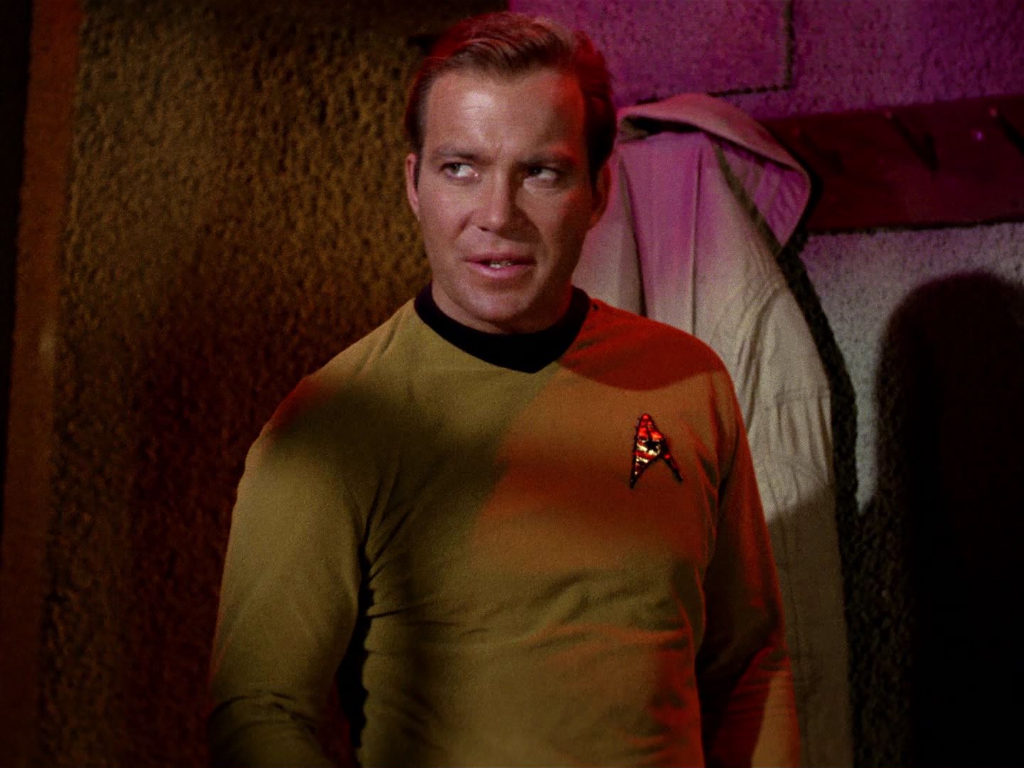 ariane179254_StarTrek_1x01_TheManTrap_0923.jpg