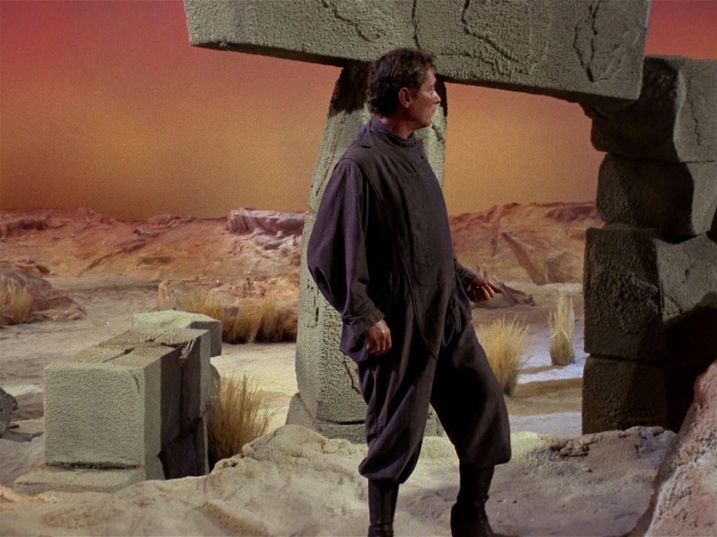 ariane179254_StarTrek_1x01_TheManTrap_0986.jpg