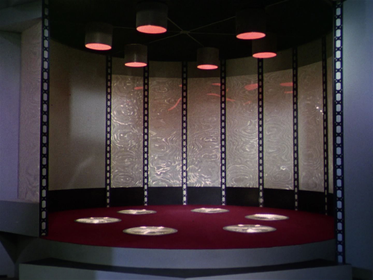 ariane179254_StarTrek_1x01_TheManTrap_1085.jpg