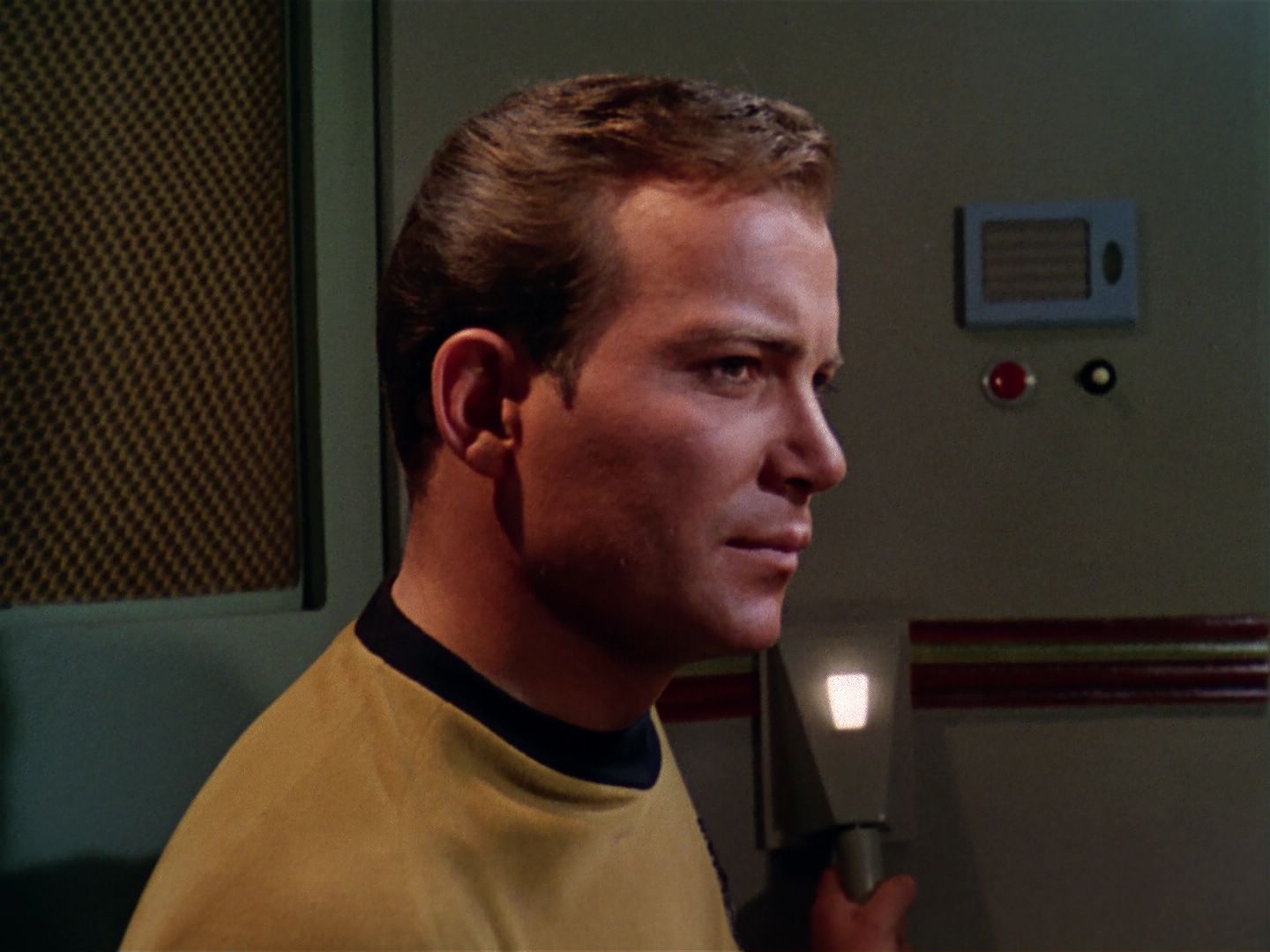ariane179254_StarTrek_1x01_TheManTrap_1123.jpg