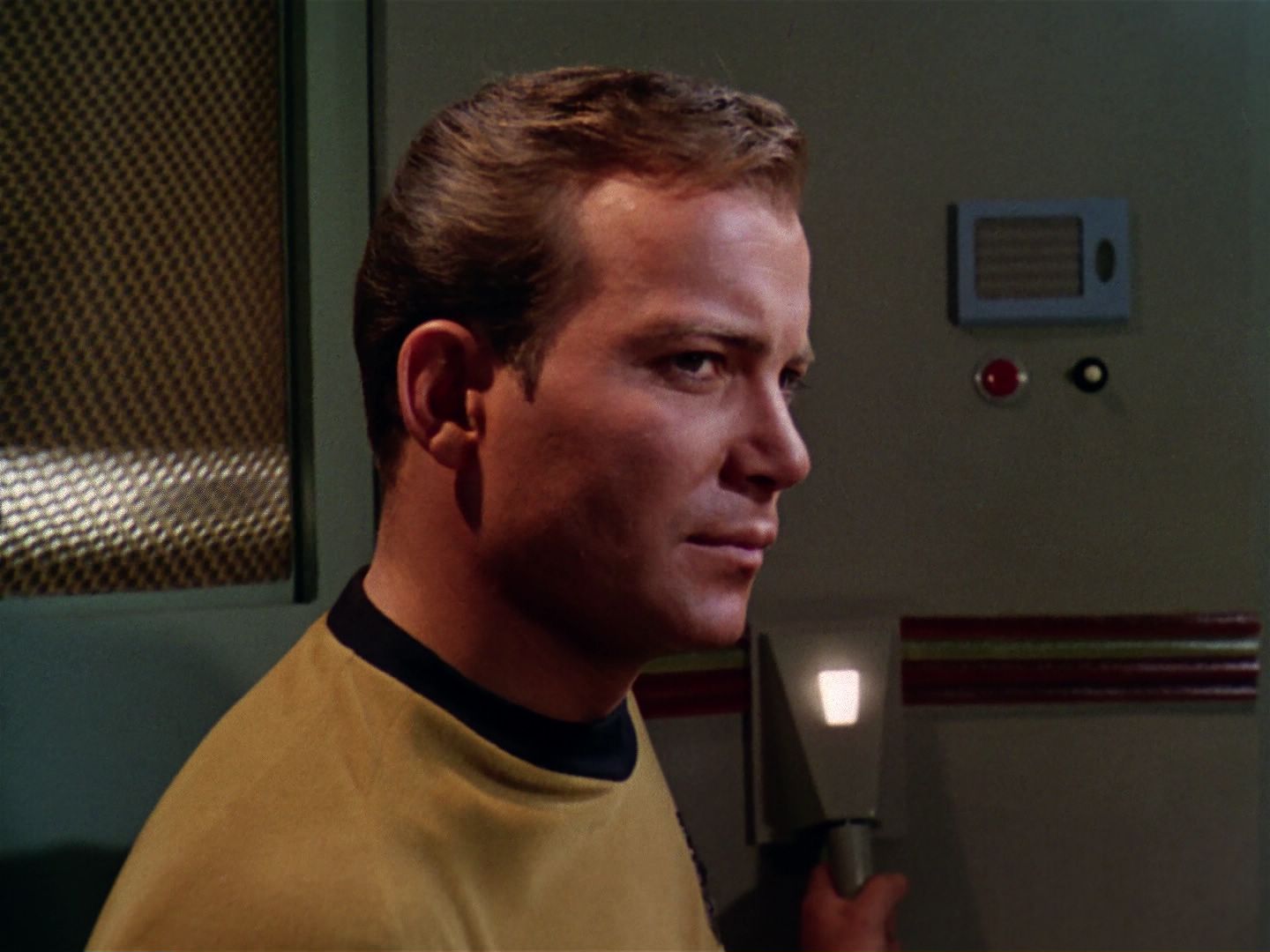 ariane179254_StarTrek_1x01_TheManTrap_1124.jpg