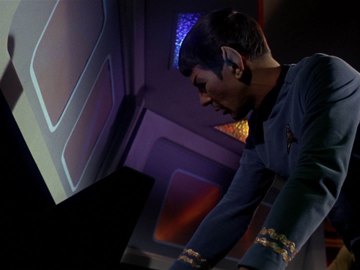 ariane179254_StarTrek_1x01_TheManTrap_1157.jpg