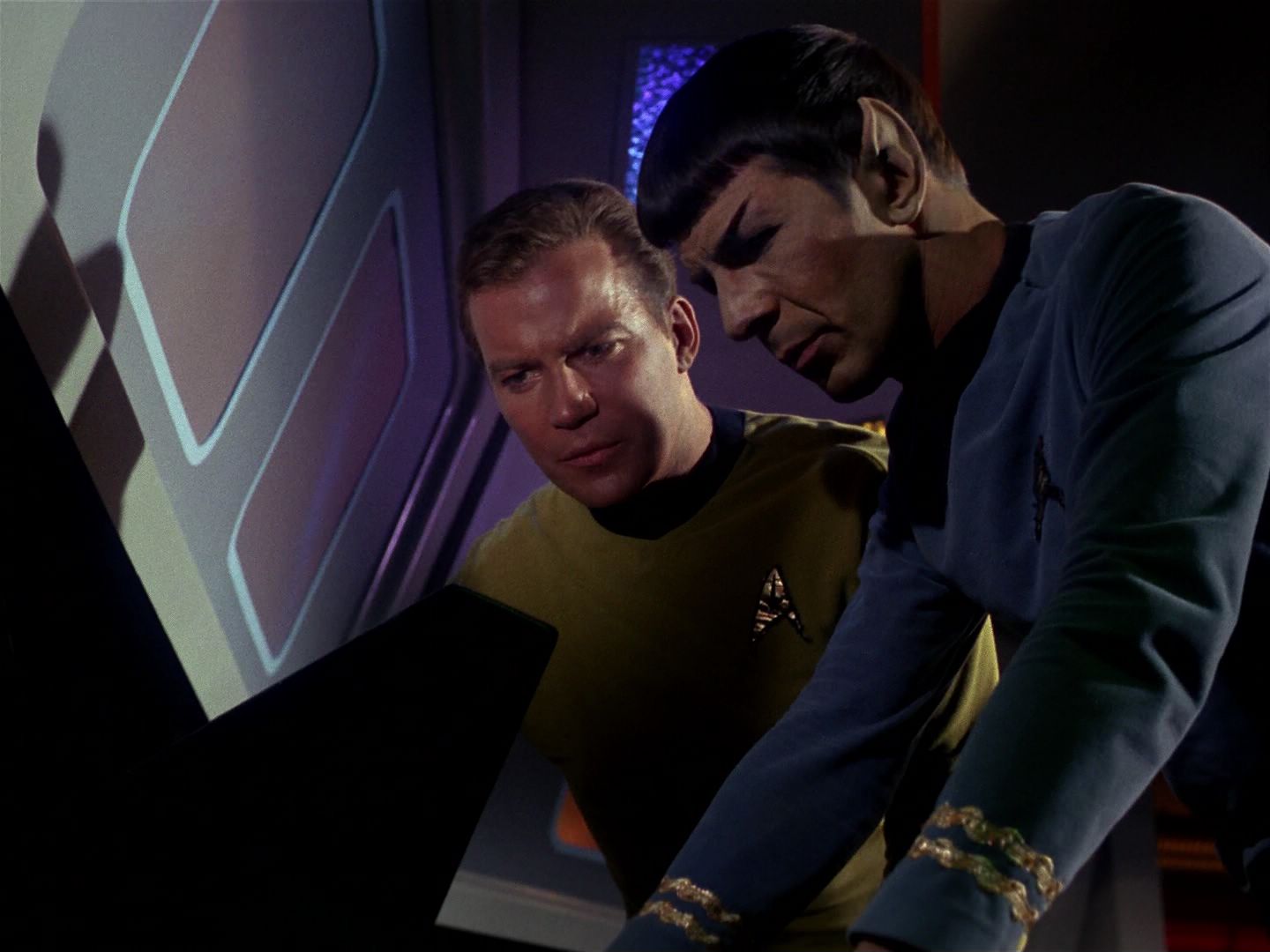 ariane179254_StarTrek_1x01_TheManTrap_1162.jpg