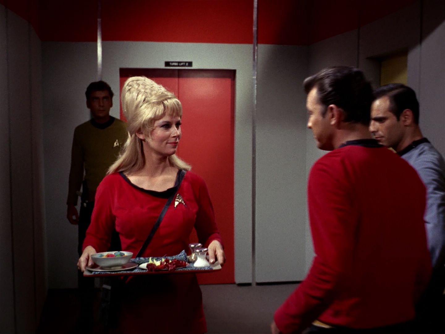 ariane179254_StarTrek_1x01_TheManTrap_1187.jpg