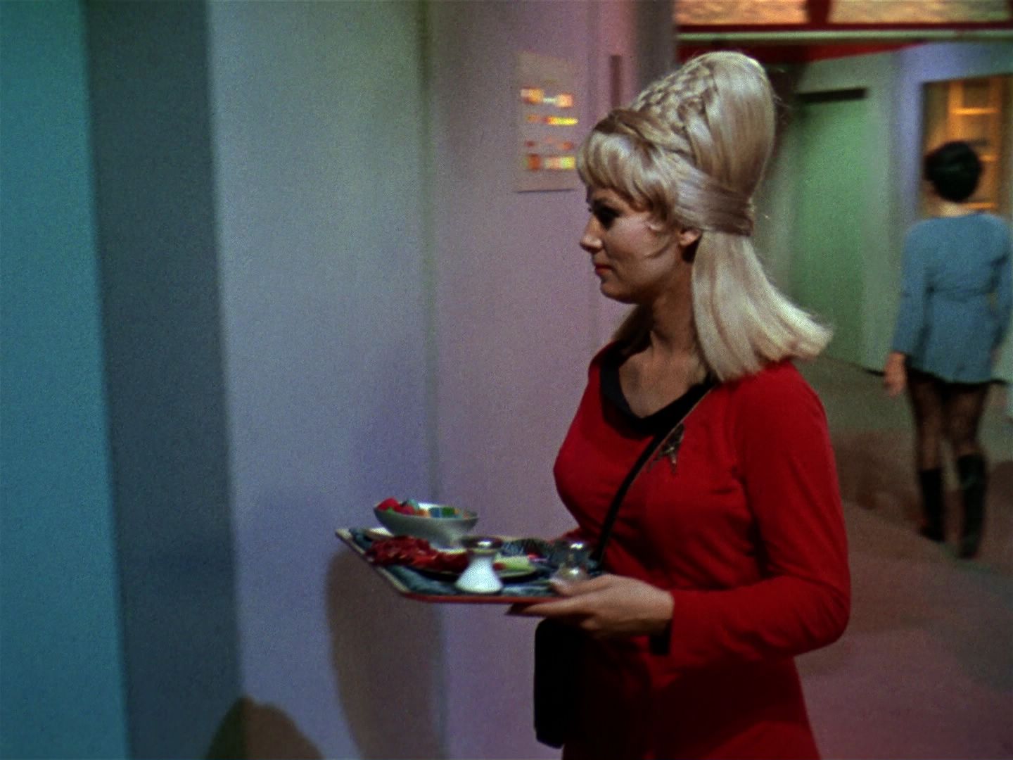 ariane179254_StarTrek_1x01_TheManTrap_1214.jpg