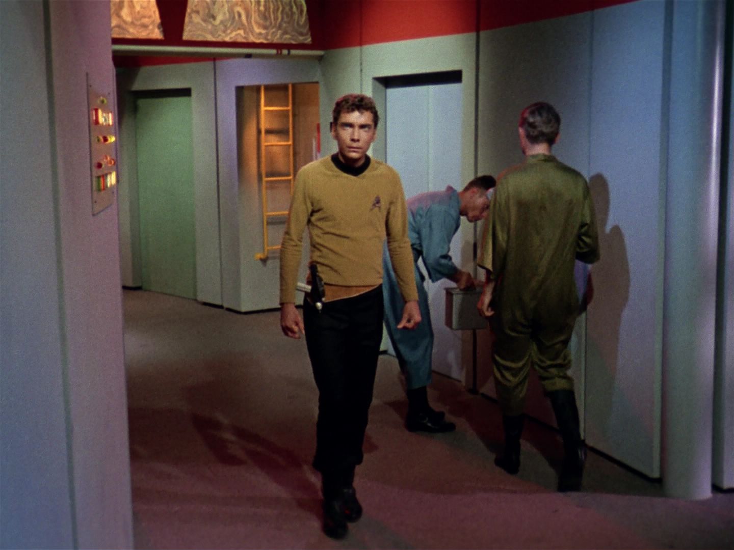 ariane179254_StarTrek_1x01_TheManTrap_1264.jpg