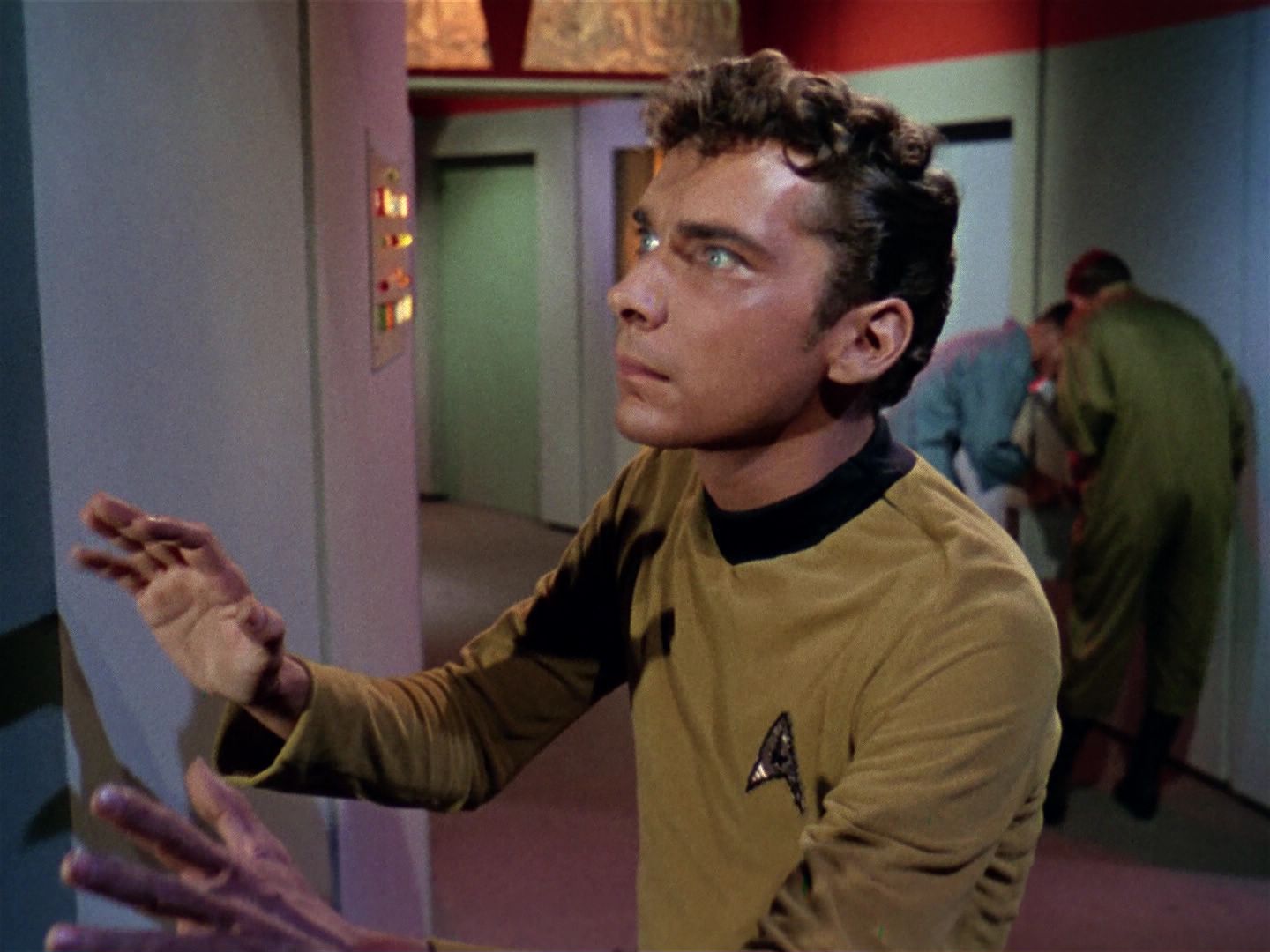 ariane179254_StarTrek_1x01_TheManTrap_1272.jpg